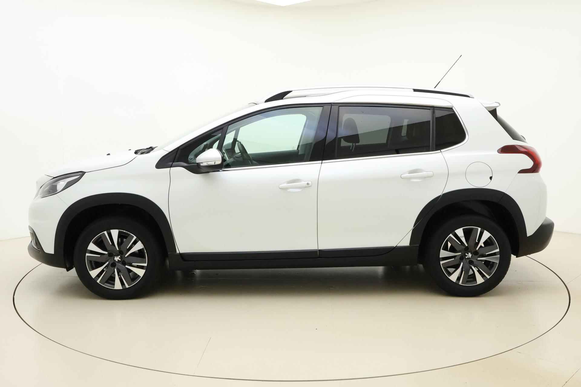 Peugeot 2008 1.2 PureTech GT-line 110pk | Navigatie | Trekhaak | Panoramadak | Climate Control | Lichtmetalen Velgen | Cruise Control - 6/33