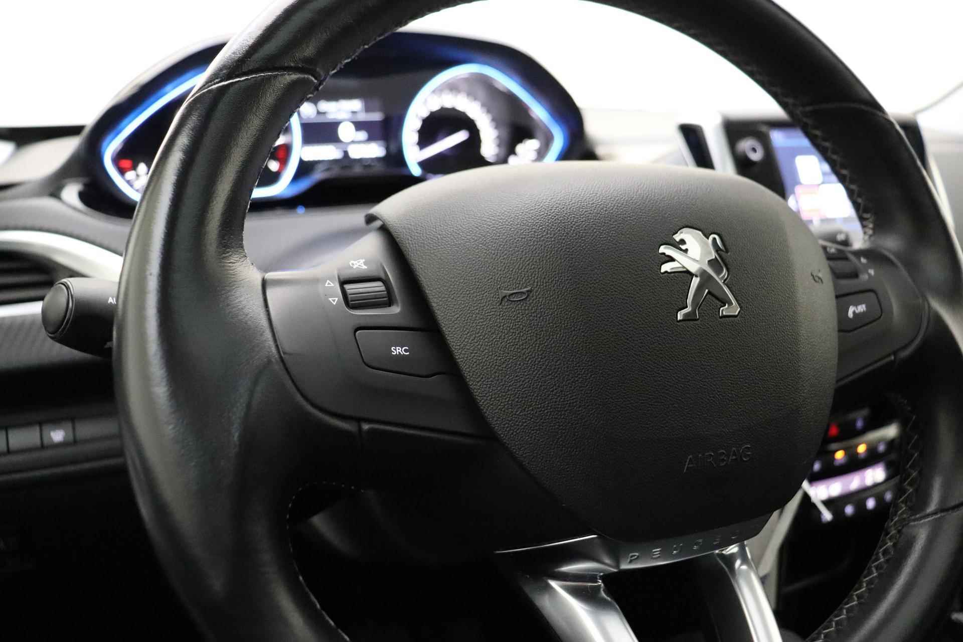 Peugeot 2008 1.2 PureTech GT-line 110pk | Navigatie | Trekhaak | Panoramadak | Climate Control | Lichtmetalen Velgen | Cruise Control - 28/33