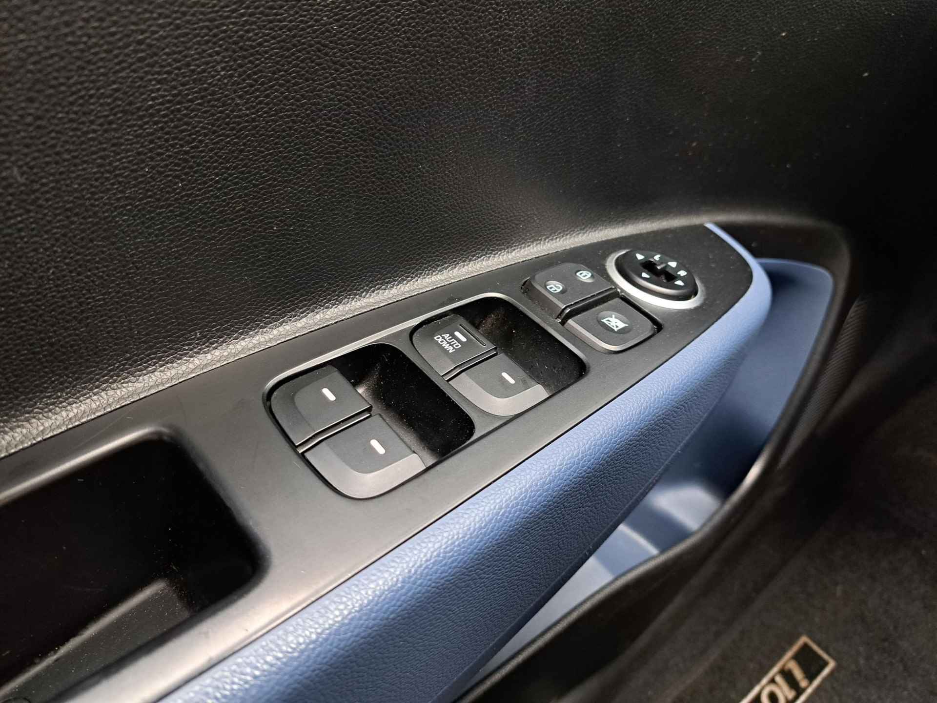 Hyundai i10 1.0i i-Motion Comfort | Apple Carplay & Android | Airco | Cruise control - 15/29