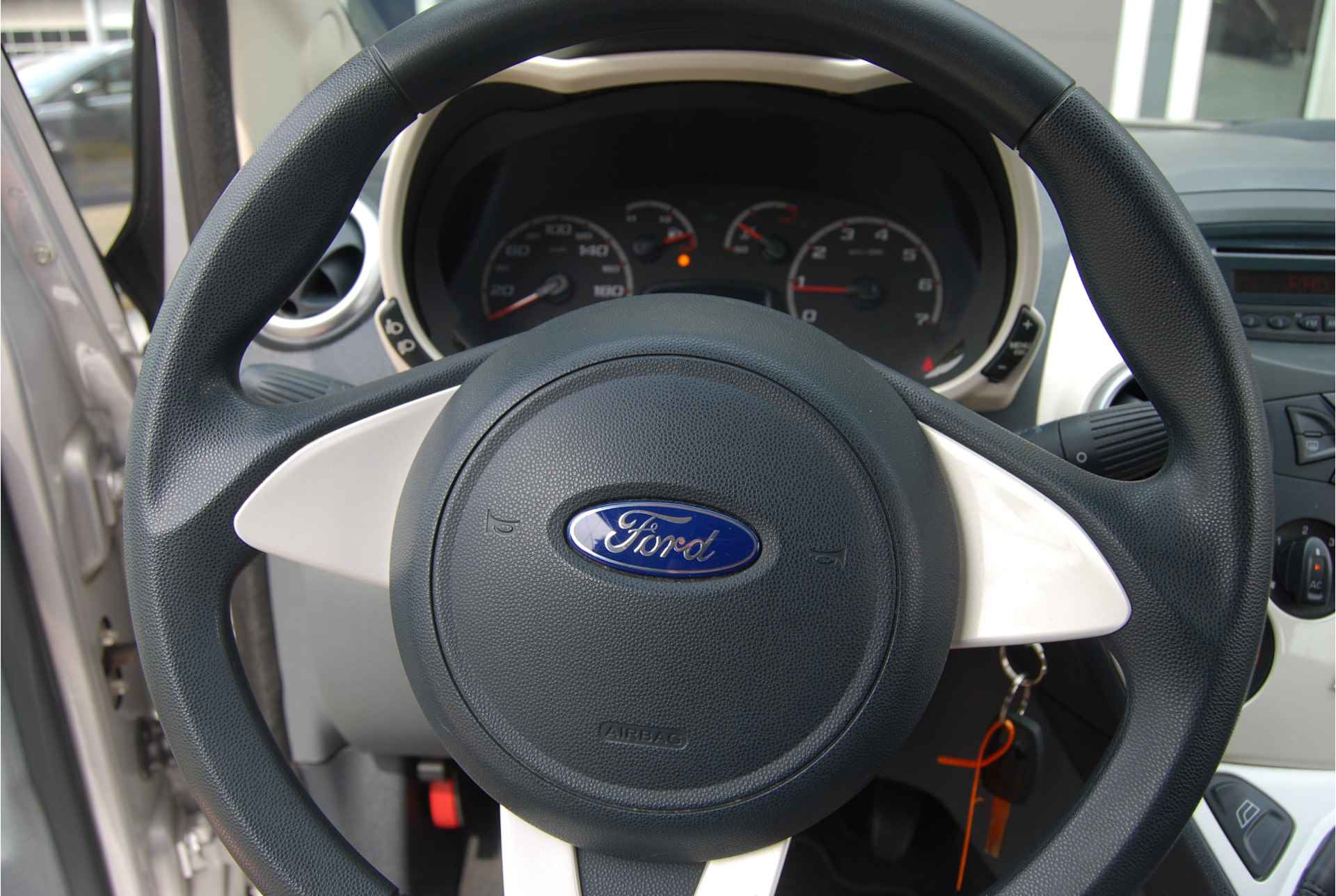 Ford Ka 1.2 Titanium NL-AUTO | 1E EIG | AIRCO | MP3 SPELER | HOGE INSTAP | ELEKTR.RAMEN - 14/35