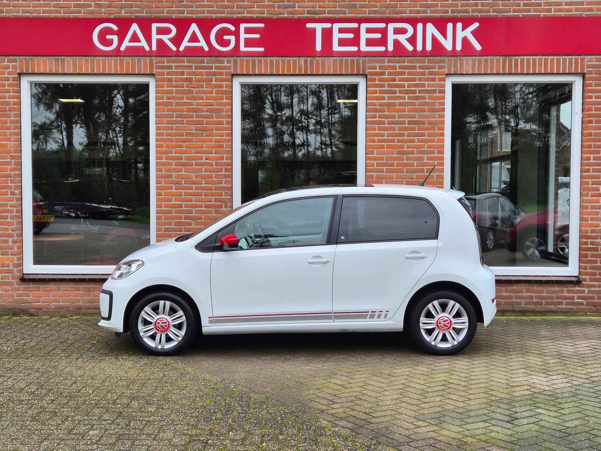 Volkswagen Up! 1.0 BMT up! beats 75PK 5drs airco, cruise, navi, pdc, lmv, dab RIJKLAAR - 16/19