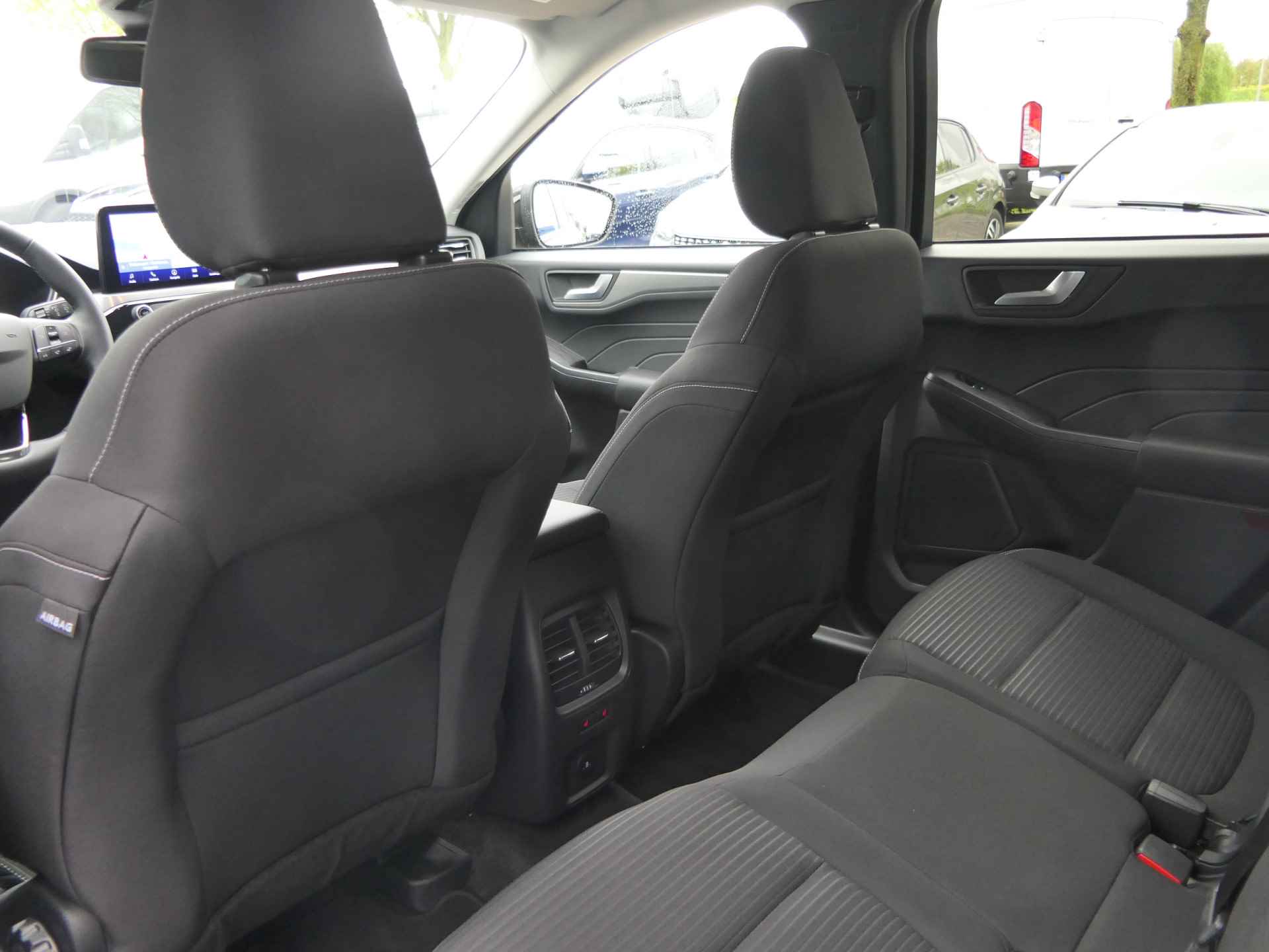 Ford Kuga 2.5 Hybrid Titanium | Adaptive Cruise | Winterpack | DAB | BLIS | Privacy Glass - 14/33