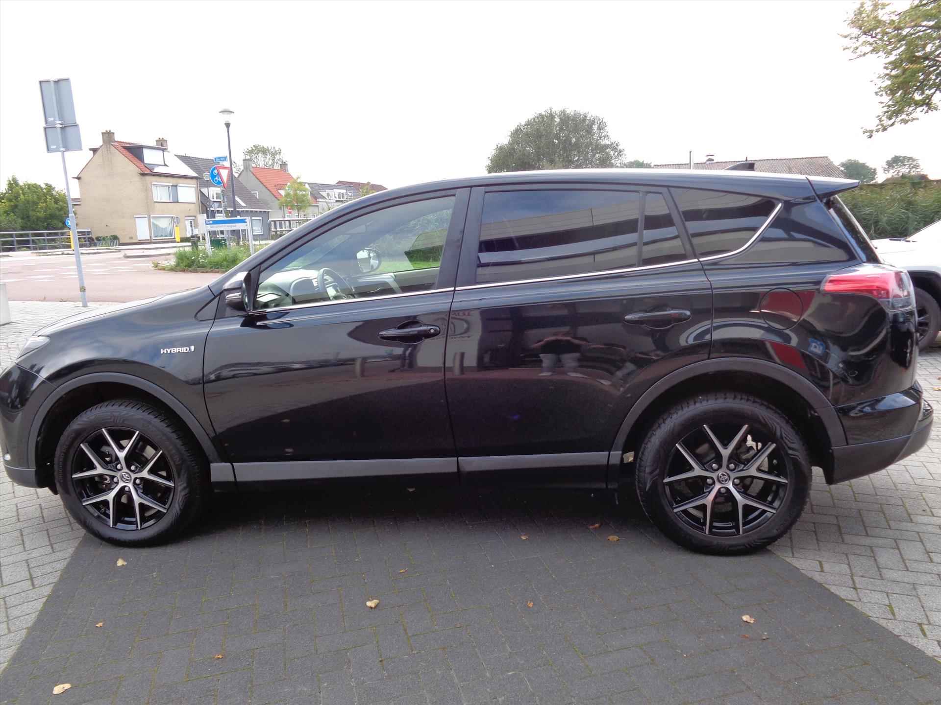 Toyota RAV4 2.5 VVT-i Hybrid | NAVI | STOELVERWARMING | NL AUTO!! - 4/33