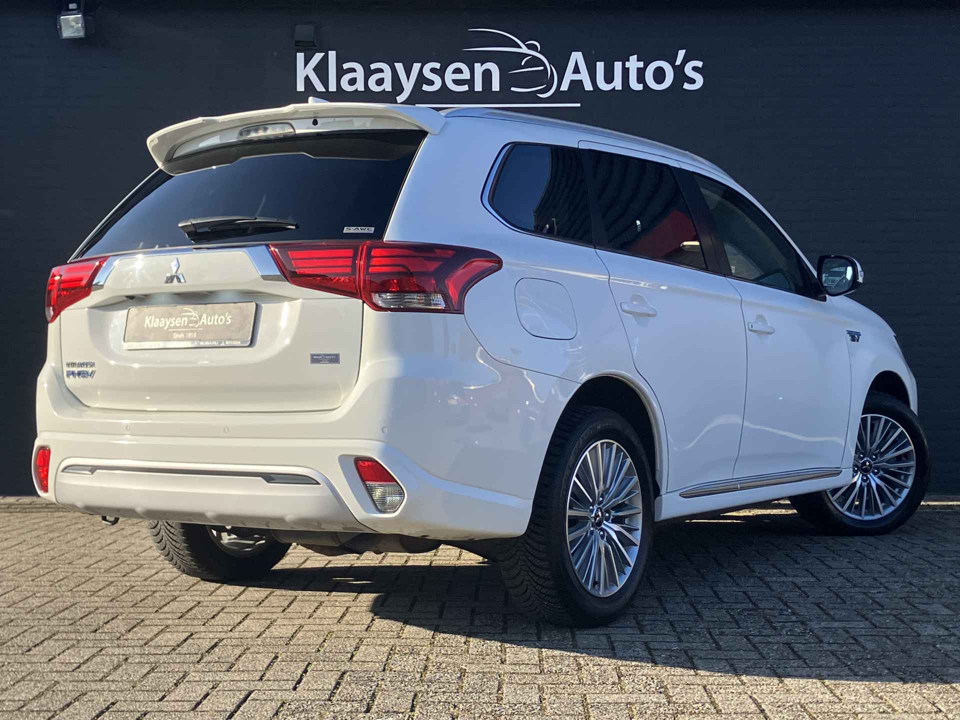 Mitsubishi Outlander 2.4 PHEV Intense 225 pk 4WD AUT. | 1e eigenaar | dealer onderhouden | navi | alcantara | elektr. v. stoel | carplay - 6/38