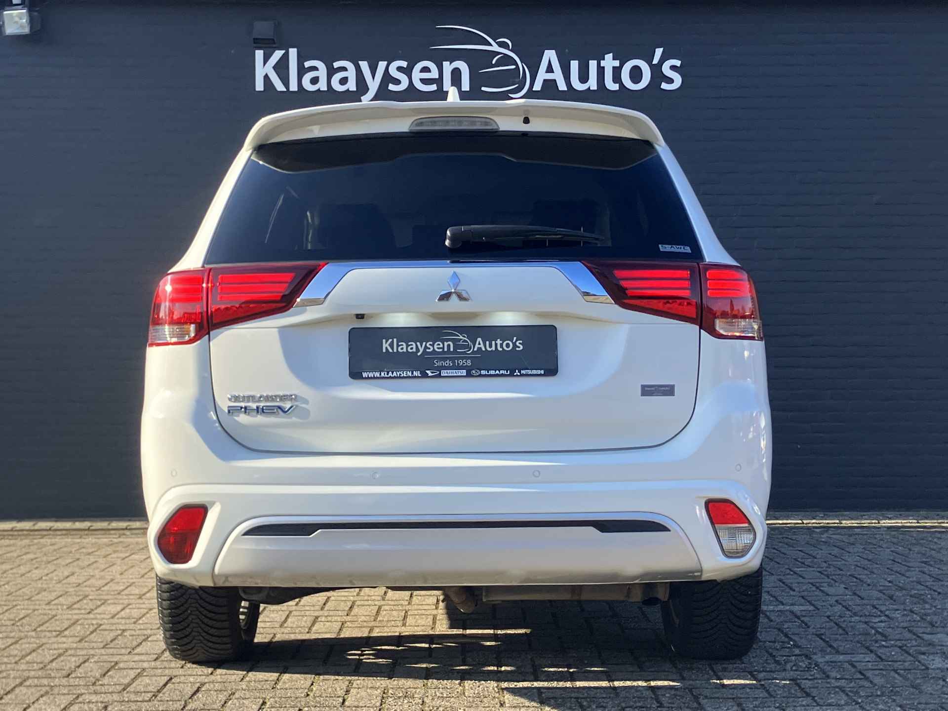 Mitsubishi Outlander 2.4 PHEV Intense 225 pk 4WD AUT. | 1e eigenaar | dealer onderhouden | navi | alcantara | elektr. v. stoel | carplay - 7/38