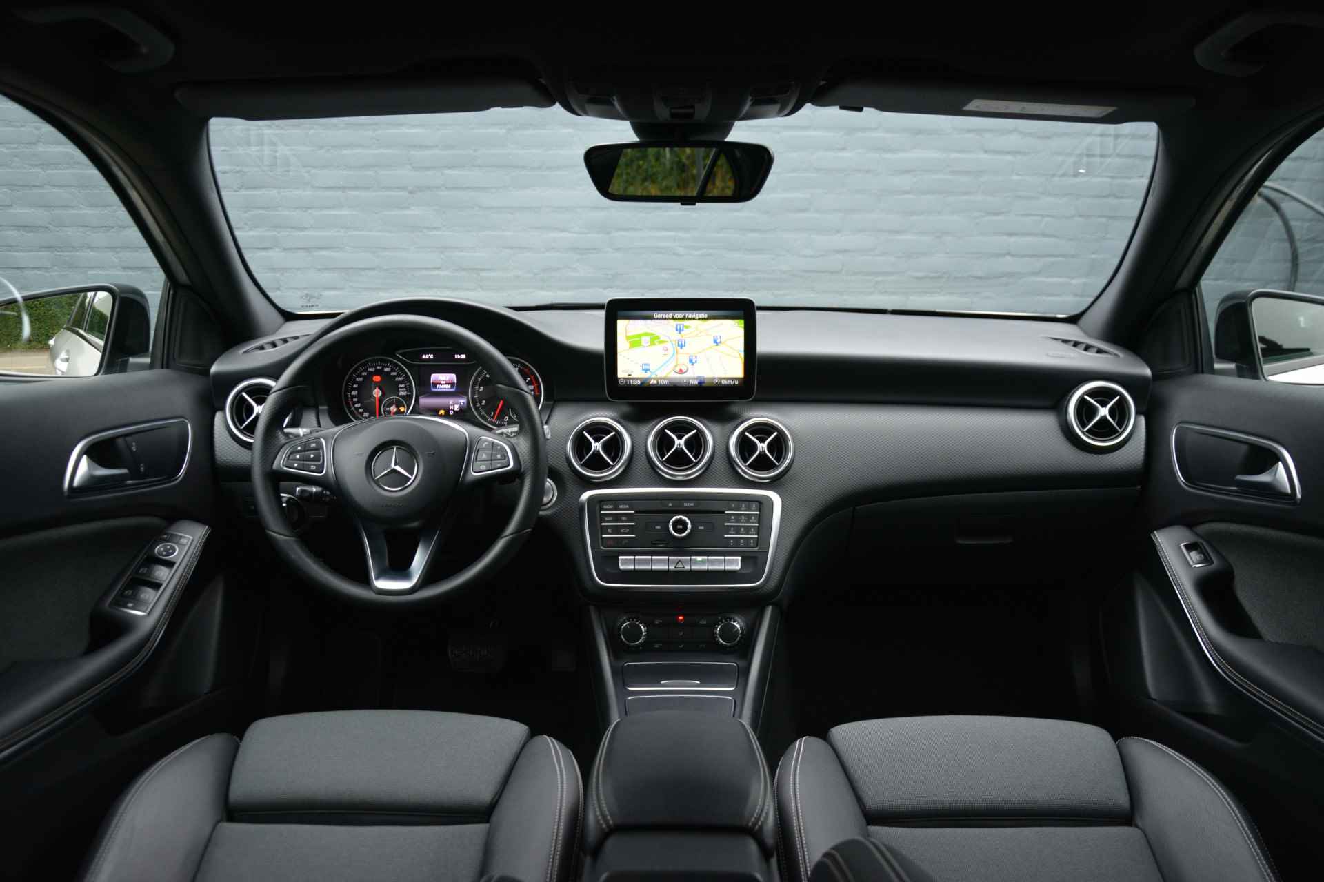 Mercedes-Benz A-Klasse 160 Sport Edition Automaat - 12/26