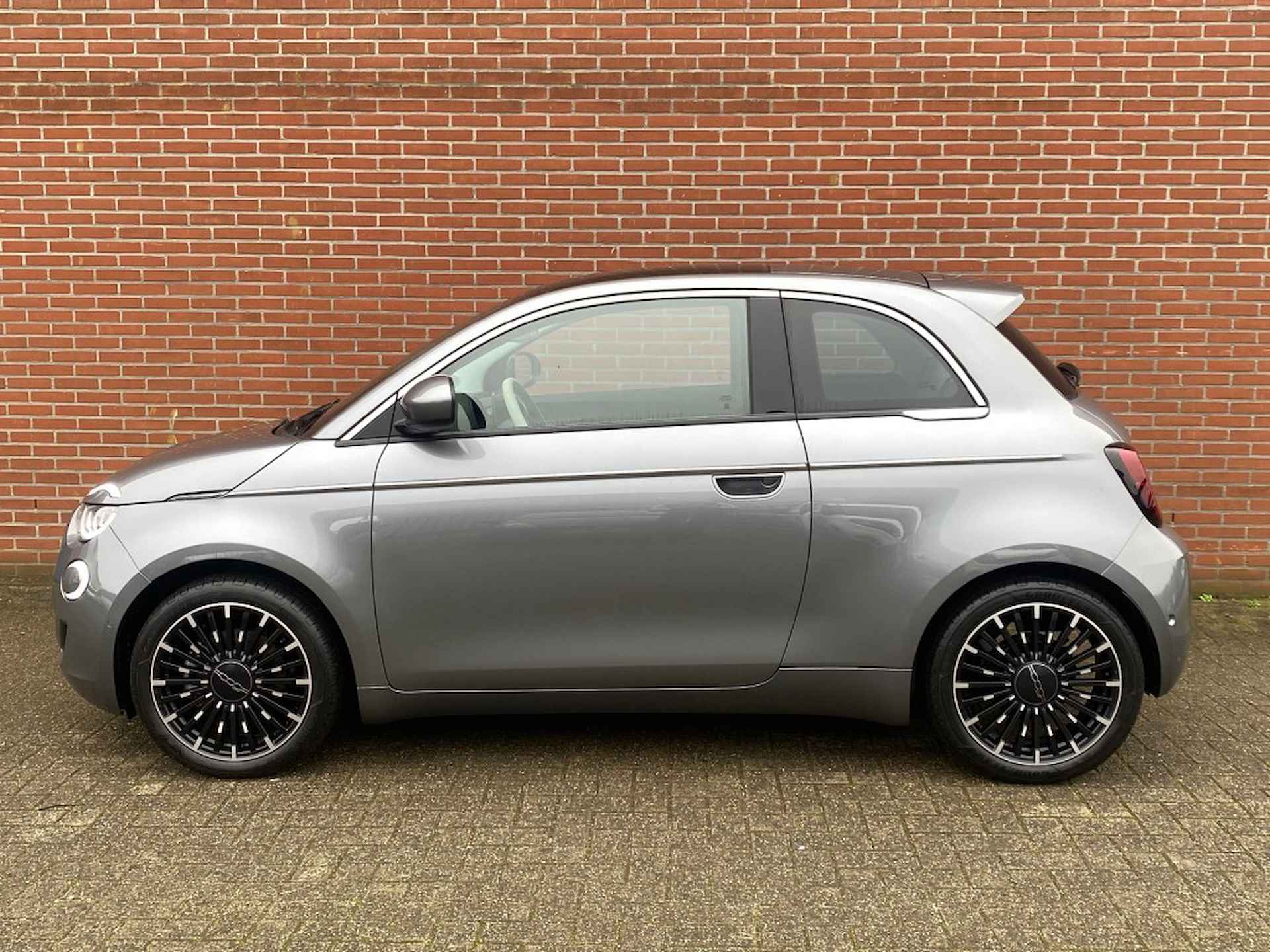 FIAT 500e LA PRIMA 42 KWH STOELVW CAMERA PANO CARPLAY ADAPT-CRUISE LMV - 3/25