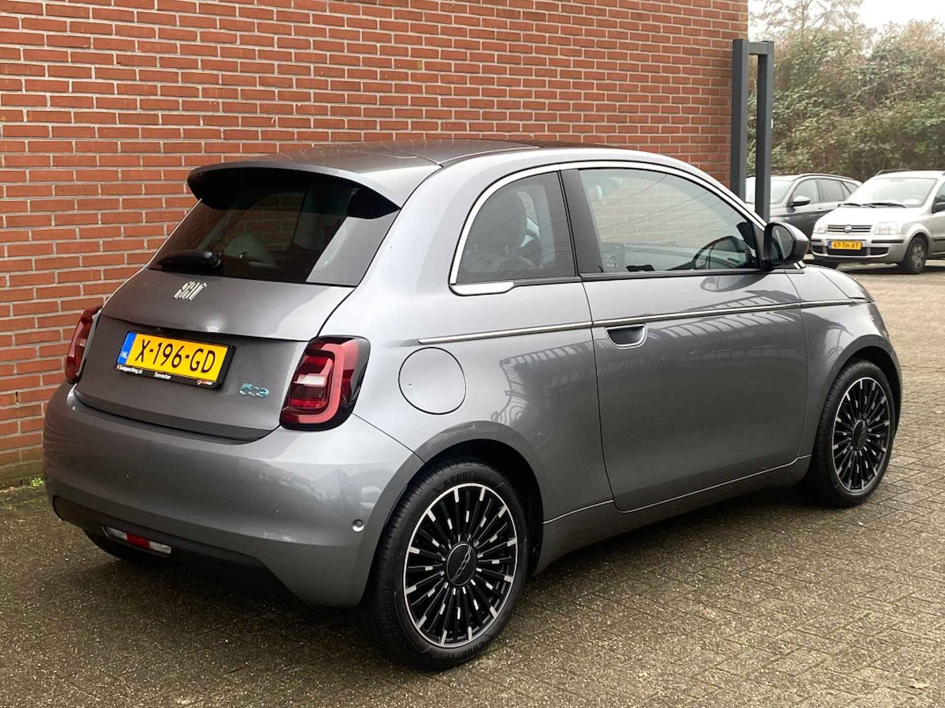 FIAT 500e LA PRIMA 42 KWH STOELVW CAMERA PANO CARPLAY ADAPT-CRUISE LMV - 21/25