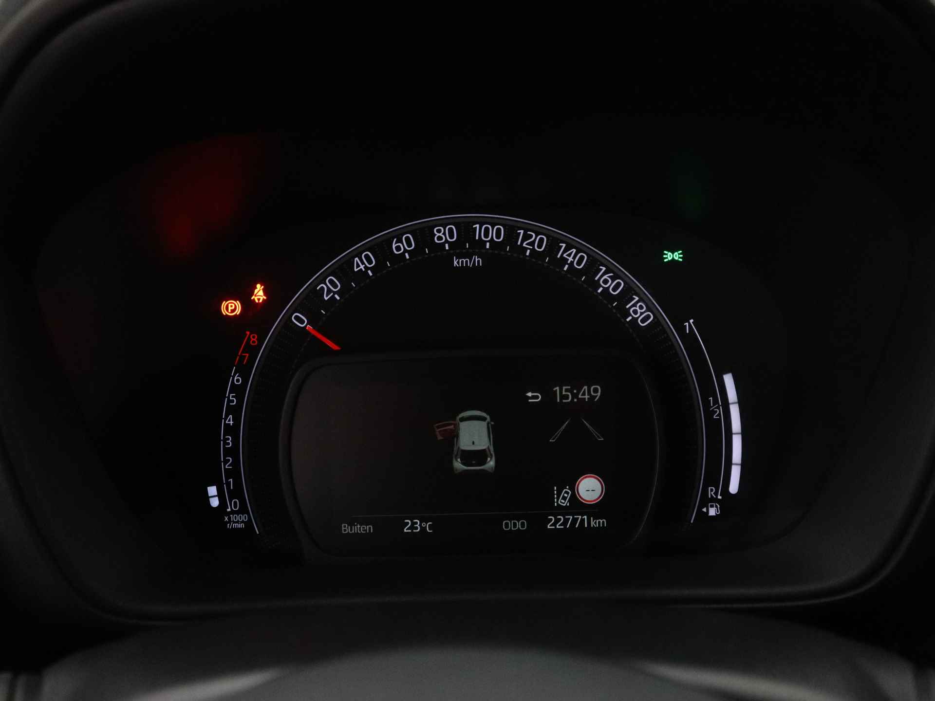 Toyota Aygo X 1.0 VVT-i MT play Airco | Parkeer camera| Adaptive Cruise | - 6/40