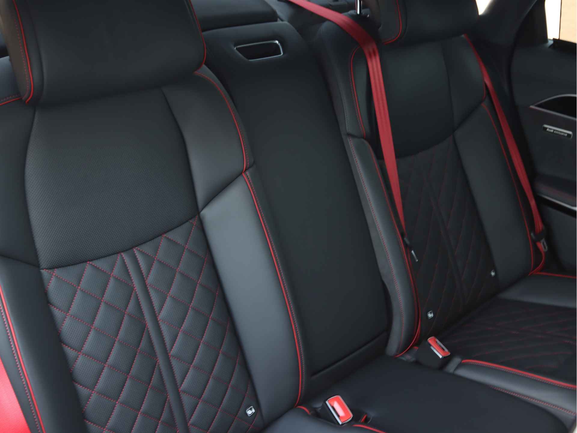 Audi S8 4.0 TFSI Quattro 571pk | B&O | Pano | TV | Vierwielsturing | Servo | Alcantara hemel | Head-up | Stoelventilatie-/massage v+a | Digital Matrix-LED - 10/47