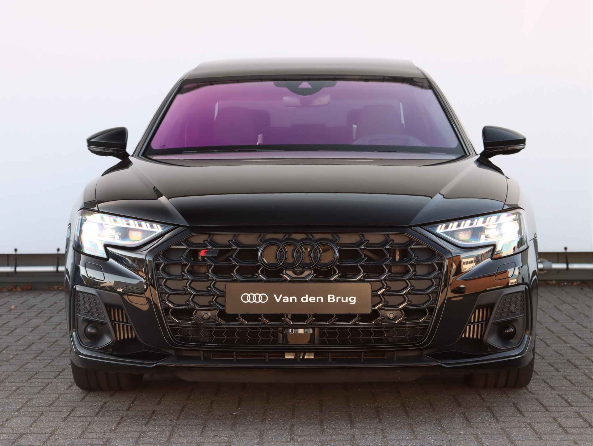 Audi S8 4.0 TFSI Quattro 571pk | B&O | Pano | TV | Vierwielsturing | Servo | Alcantara hemel | Head-up | Stoelventilatie-/massage v+a | Digital Matrix-LED - 14/47