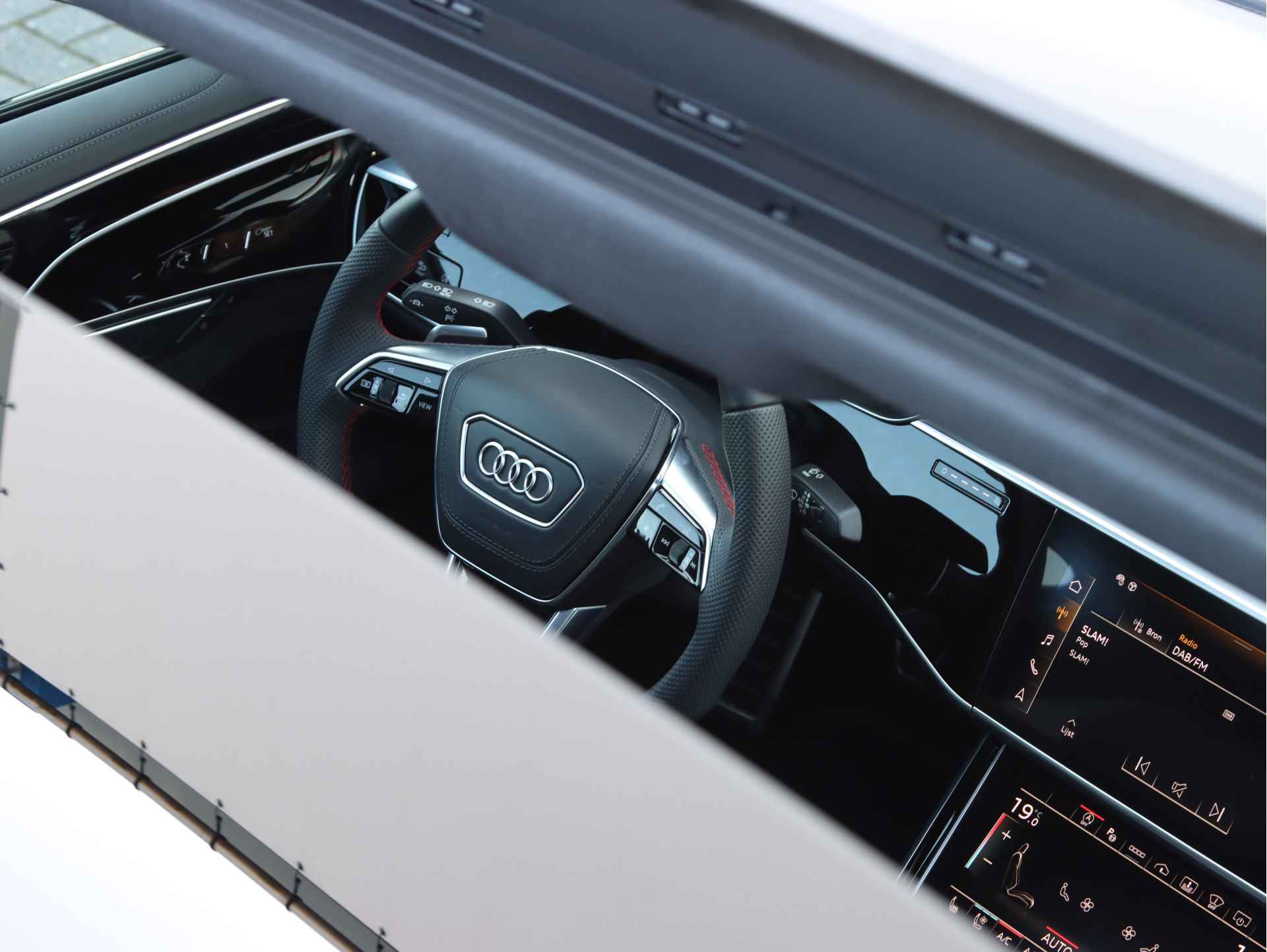 Audi S8 4.0 TFSI Quattro 571pk | B&O | Pano | TV | Vierwielsturing | Servo | Alcantara hemel | Head-up | Stoelventilatie-/massage v+a | Digital Matrix-LED - 19/47