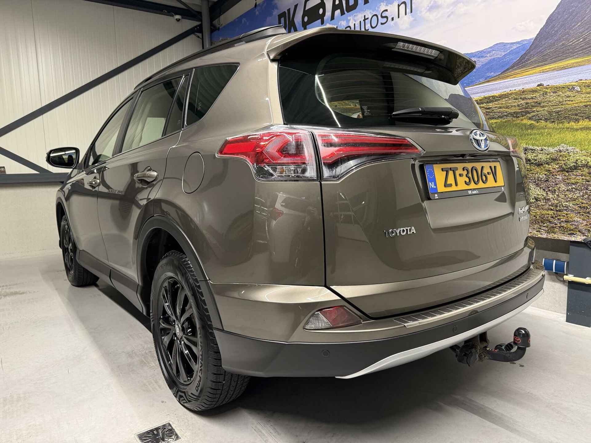 Toyota RAV4 2.5 Hybrid AWD Executive Business - 3/37