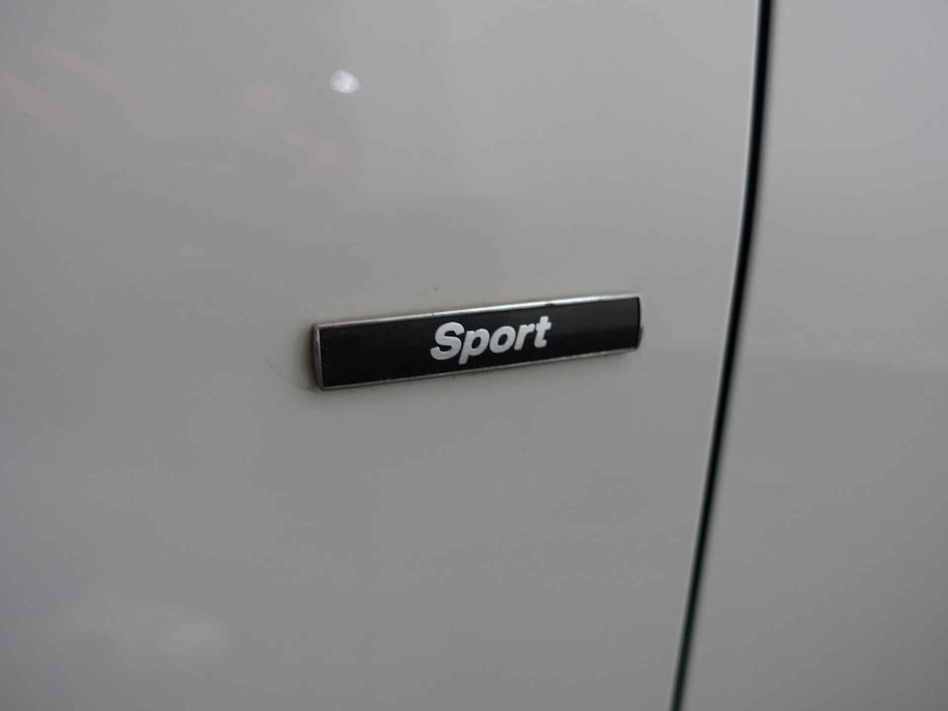 BMW 1-serie 116 D High Executive M-Sport Aut8- Full map Navi, Xenon, Stoelverw, ECC, LMV - 18/27