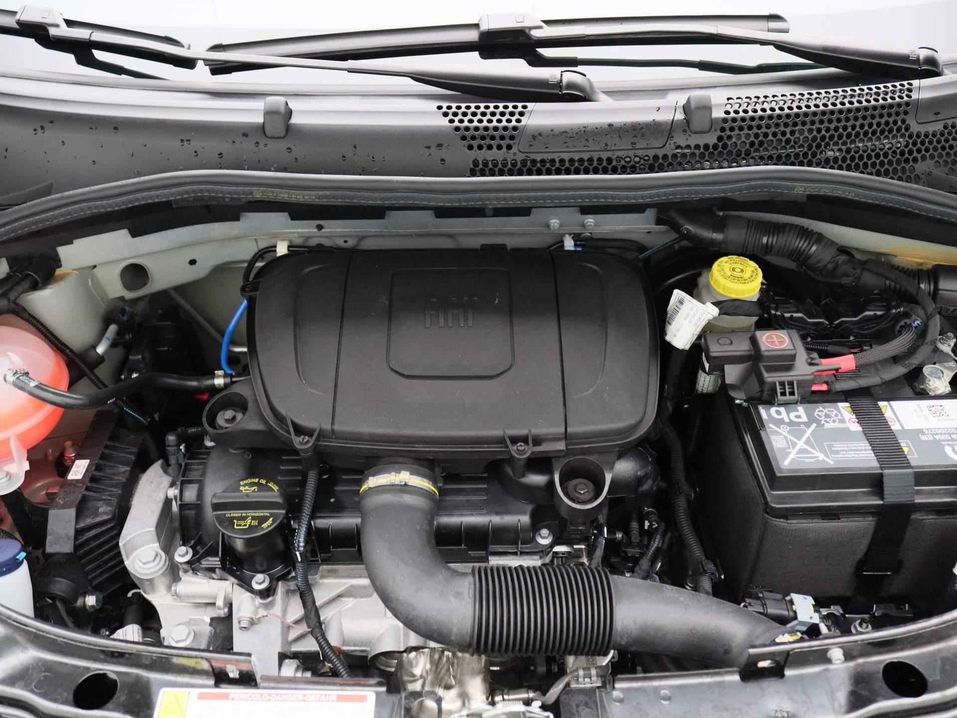 Fiat 500 C 1.0 Hybrid Club | Carplay | Parkeersensoren | Airco | 15"Lichtmetalen velgen | - 23/24