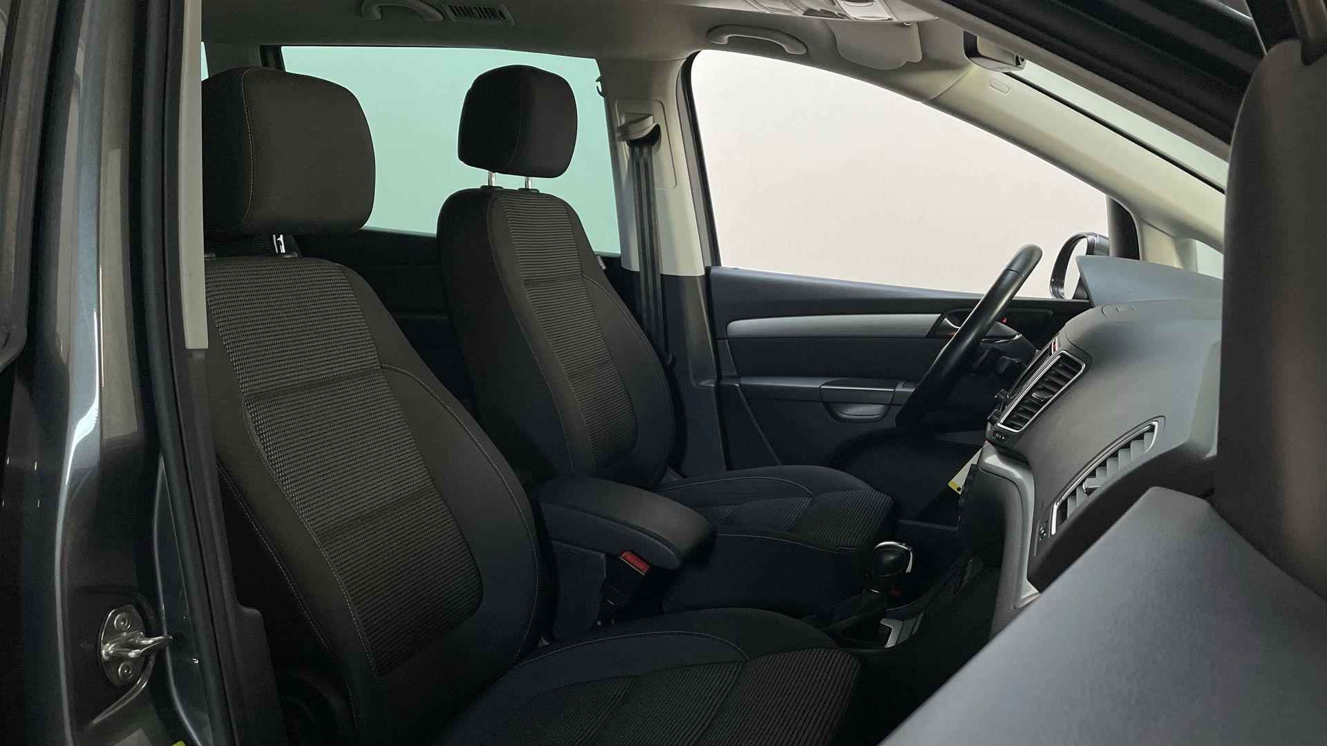 Volkswagen Sharan 1.4 TSI 150pk DSG 7p Exclusive Series Navigatie Parkeersensoren Stoelverwarming - 5/27