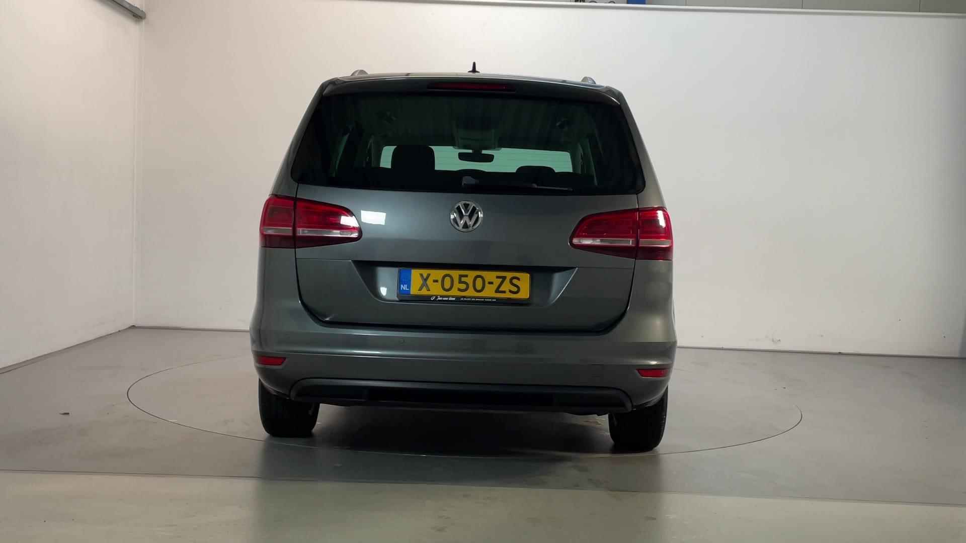 Volkswagen Sharan 1.4 TSI 150pk DSG 7p Exclusive Series Navigatie Parkeersensoren Stoelverwarming - 14/27
