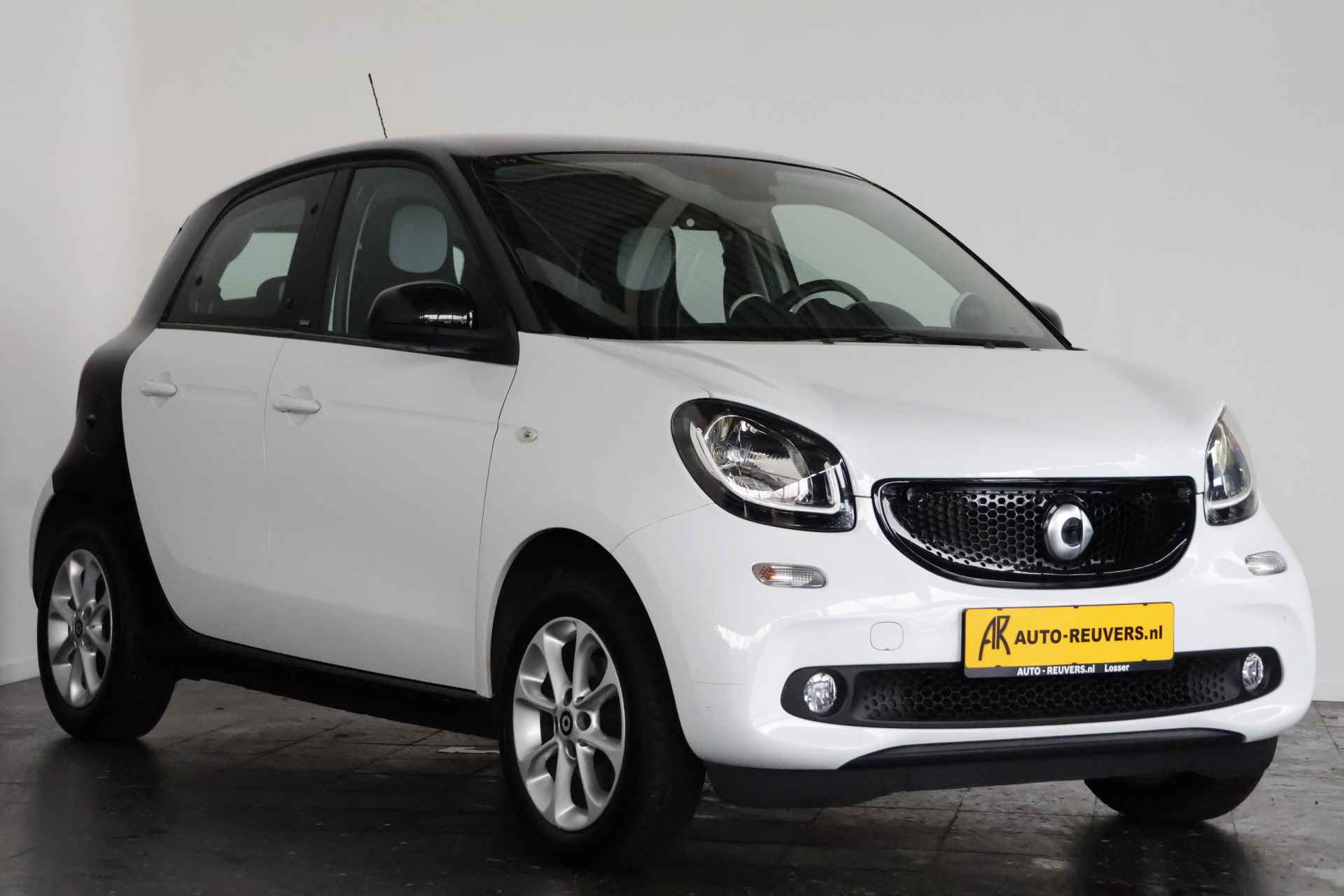 Smart Forfour 1.0 Passion / Clima / Cruisecontrol / Allseason / LMV - 4/26