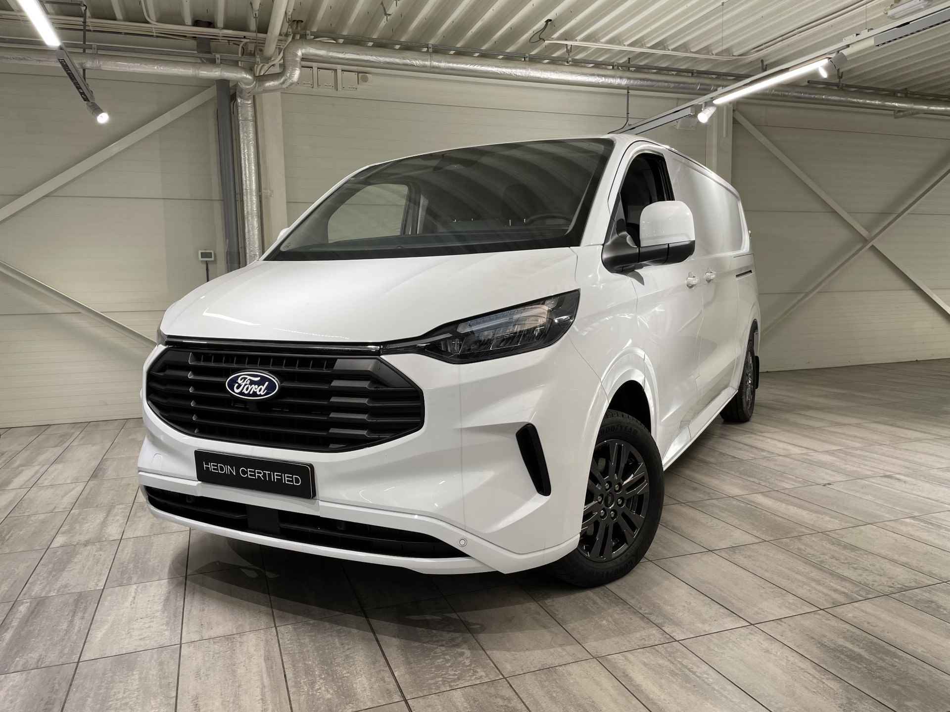 Ford Transit Custom 320 2.0 TDCI L2H1 Limited 170 PK Automaat | 17 inch | Dubbele deur | Driver ass pack - 2/21