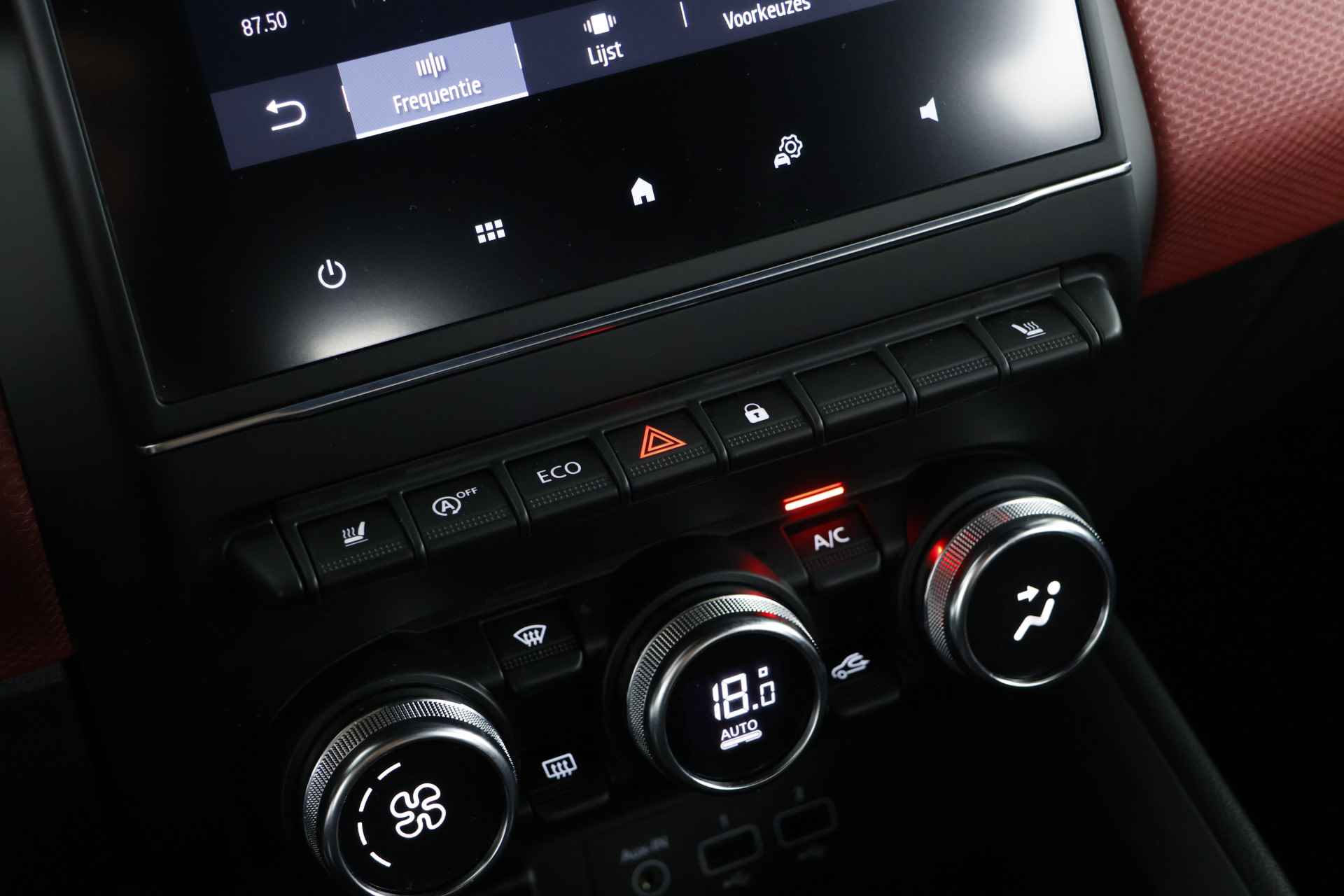 Renault Clio 1.3 TCe Intens / LED / Navi / Aut / CarPlay / Aut / Clima - 16/32
