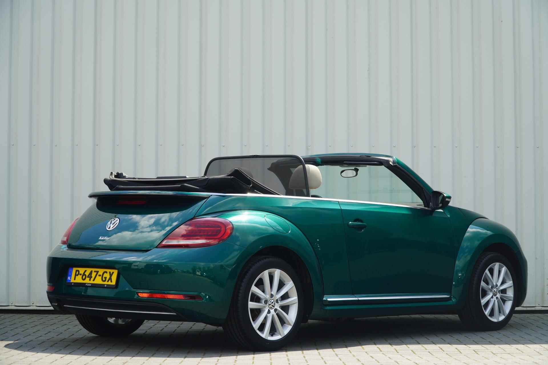 Volkswagen Beetle Cabriolet 1.2 TSI 105pk Exclusive Series | Navigatie | Stoelverwarming | Parkeersensoren - 2/33