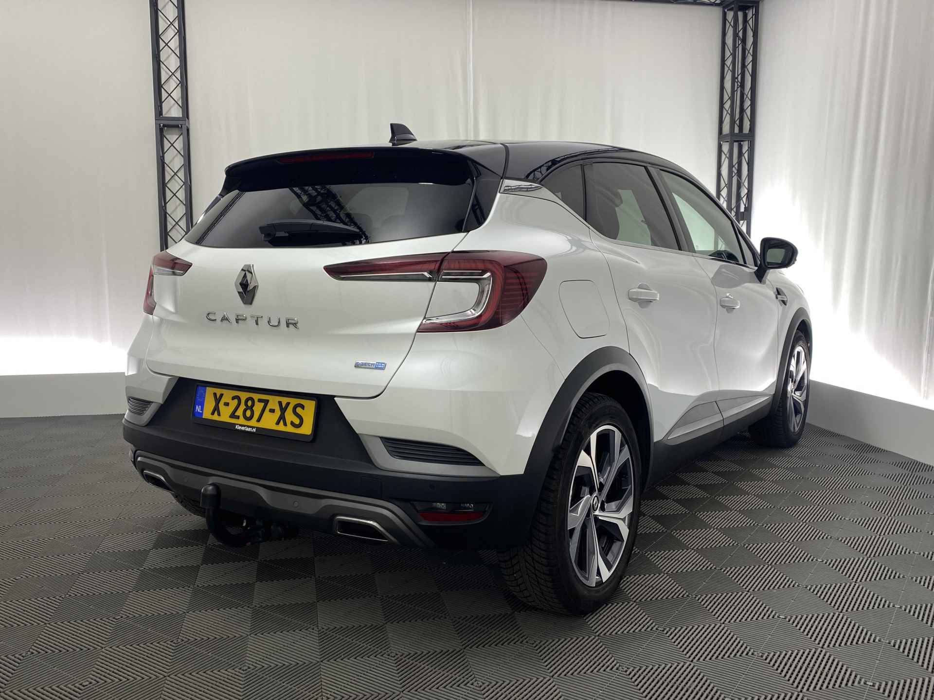 Renault Captur 1.6 E-Tech Plug-in Hybrid 160 Pk R.S. Line Automaat | Apple Carplay | Navi | Cruise | Climate Control | - 6/38