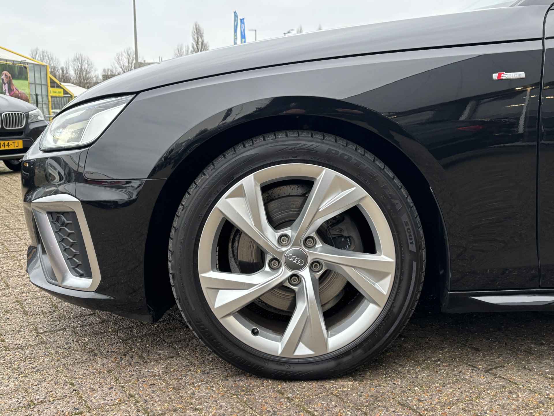 Audi A4 Avant 35 TDI 164PK S Edition | Pano | Camera | Trekhaak - 13/41