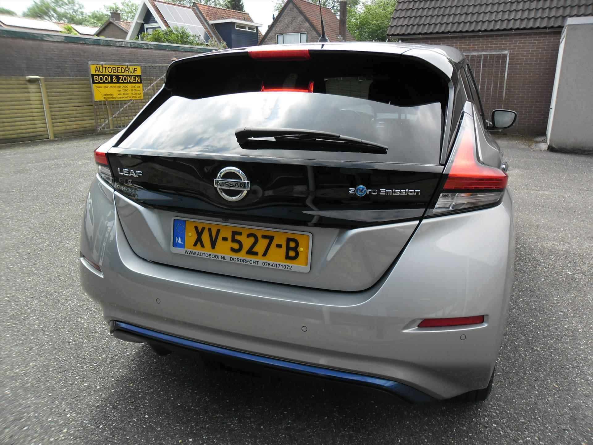 Nissan Leaf N-CONNECTA 40KWH NAV ECC 17"LMV 360 CAMERA PDC XENON RIJKLAARPRIJS - 3/18