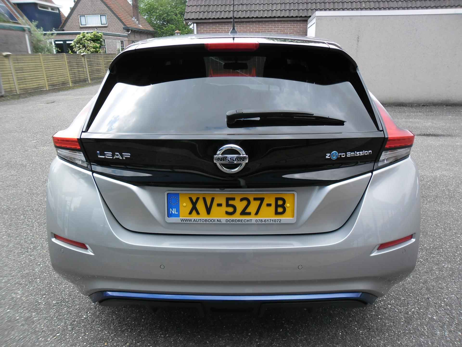 Nissan Leaf N-CONNECTA 40KWH NAV ECC 17"LMV 360 CAMERA PDC XENON RIJKLAARPRIJS - 14/18