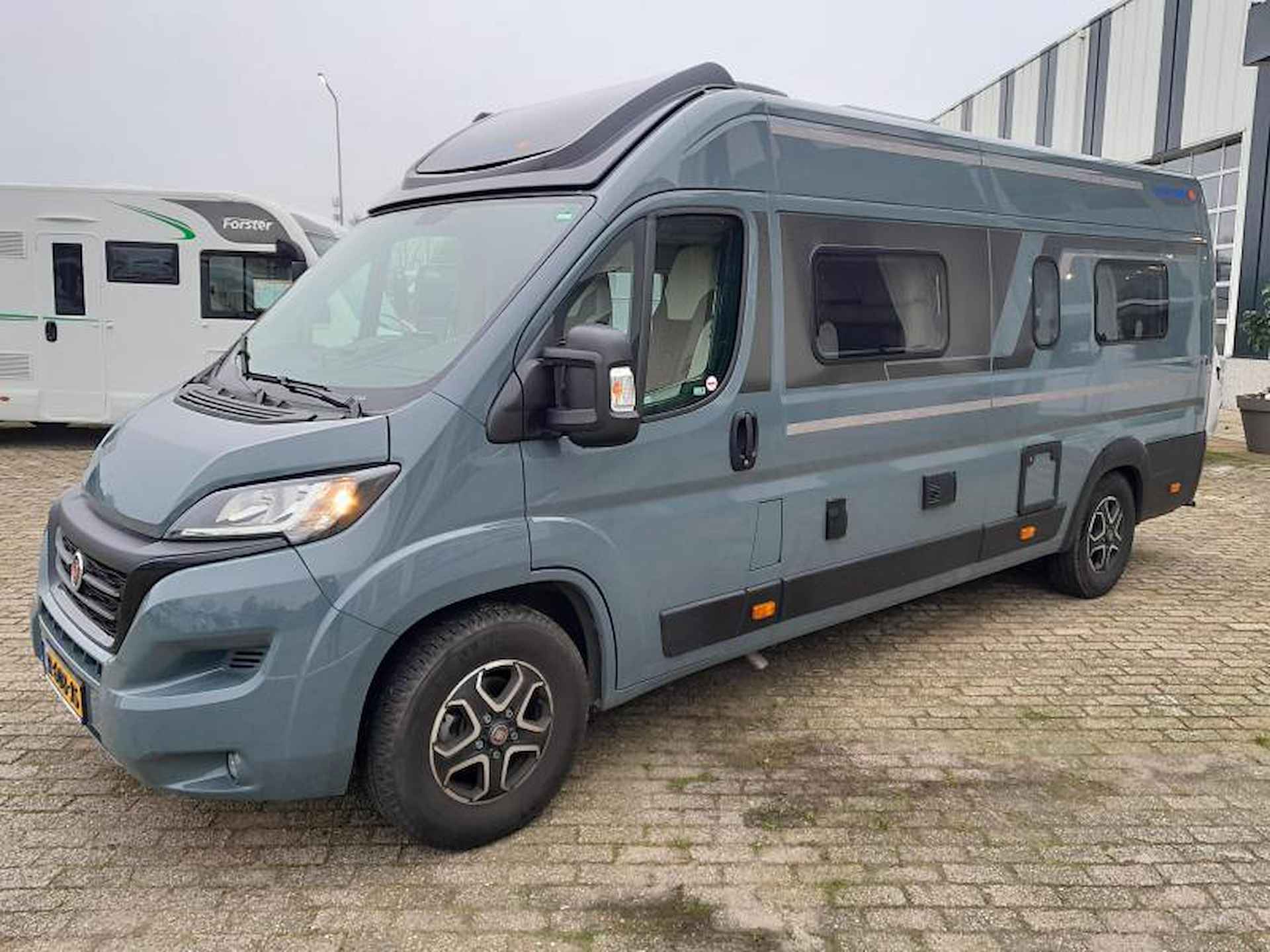 Eura Mobil Van 635 EB Automaat - busbiker - 3/22