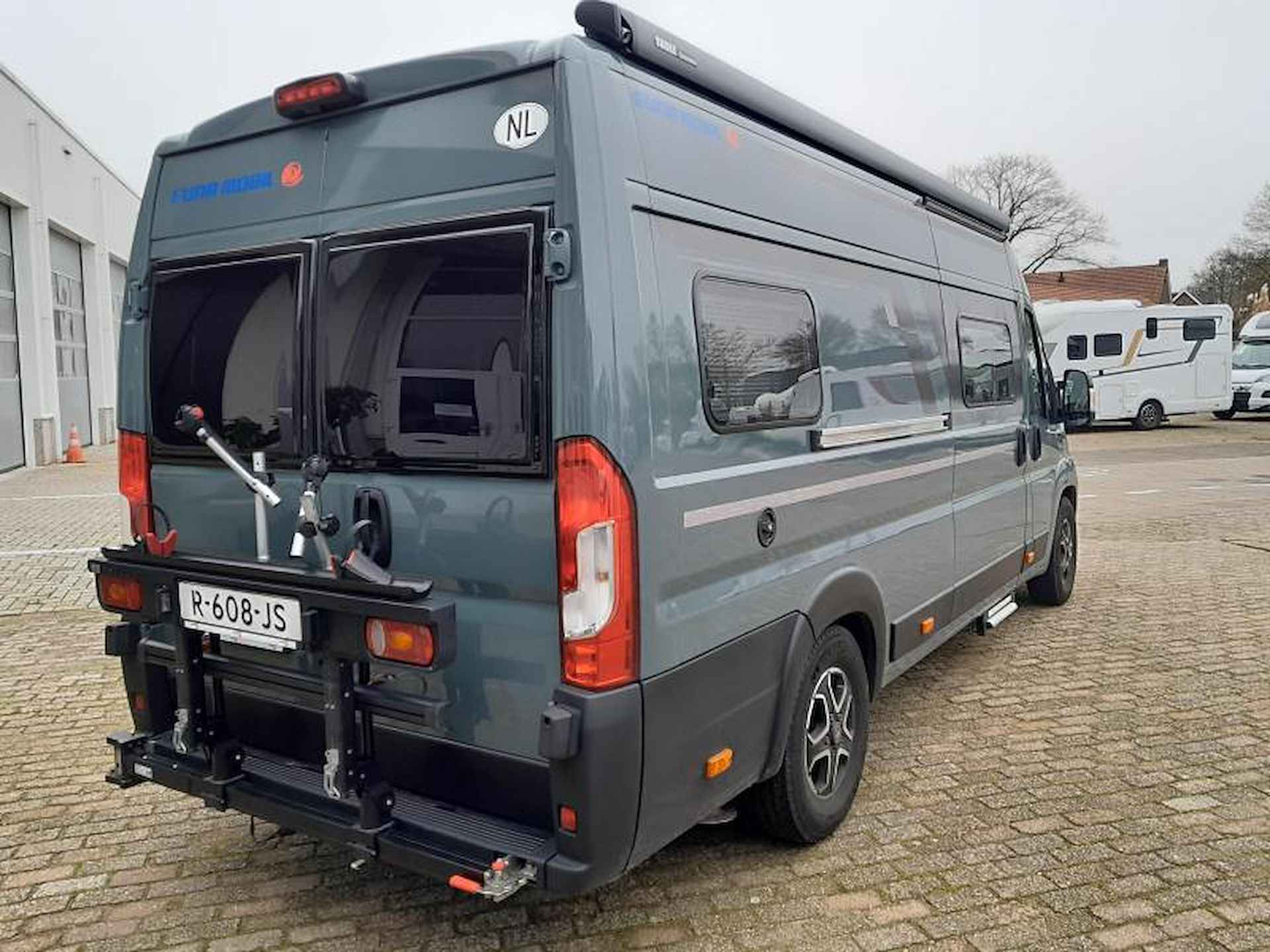 Eura Mobil Van 635 EB Automaat - busbiker - 5/22