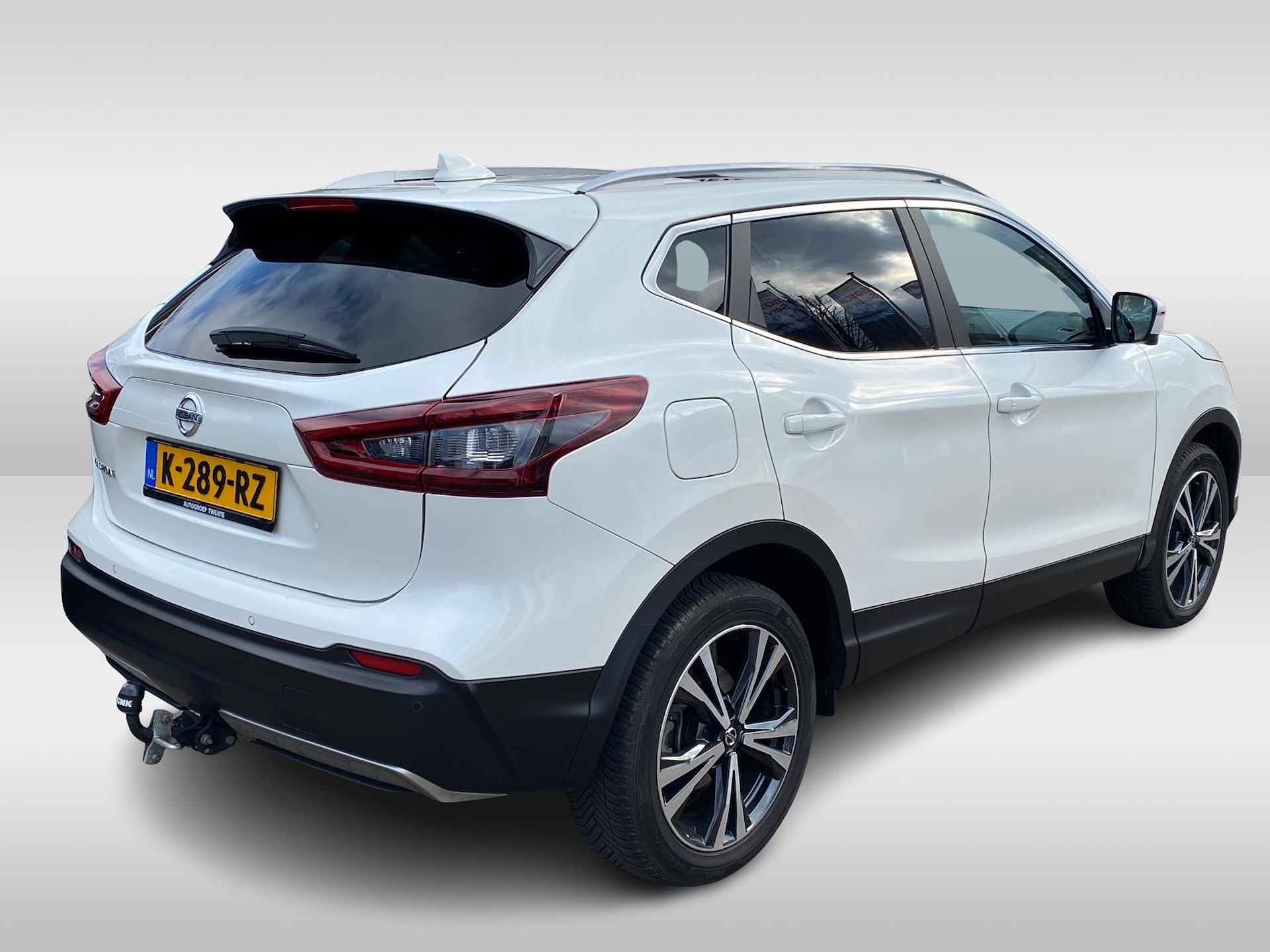 Nissan QASHQAI 1.3 DIG-T N-Connecta 160pk / Pano / Aut / CarPlay / Cam / 4S banden / Trekhaak - 3/13