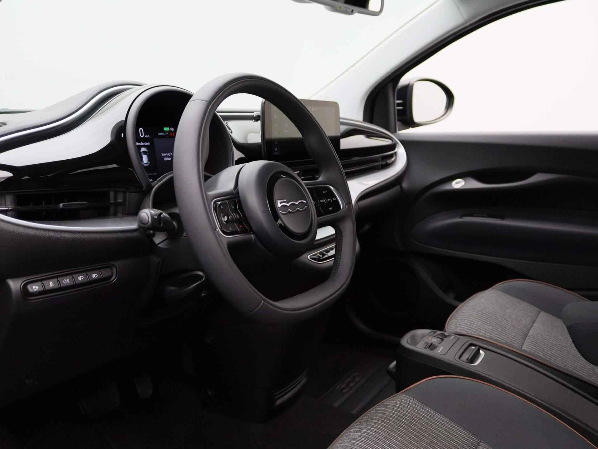 Fiat 500 Icon 42 kWh | Navigatie | Apple carplay/Android auto | Stoelverwarming | Achteruitrijcamera | €2000,- SEPP Subsidie! - 28/37