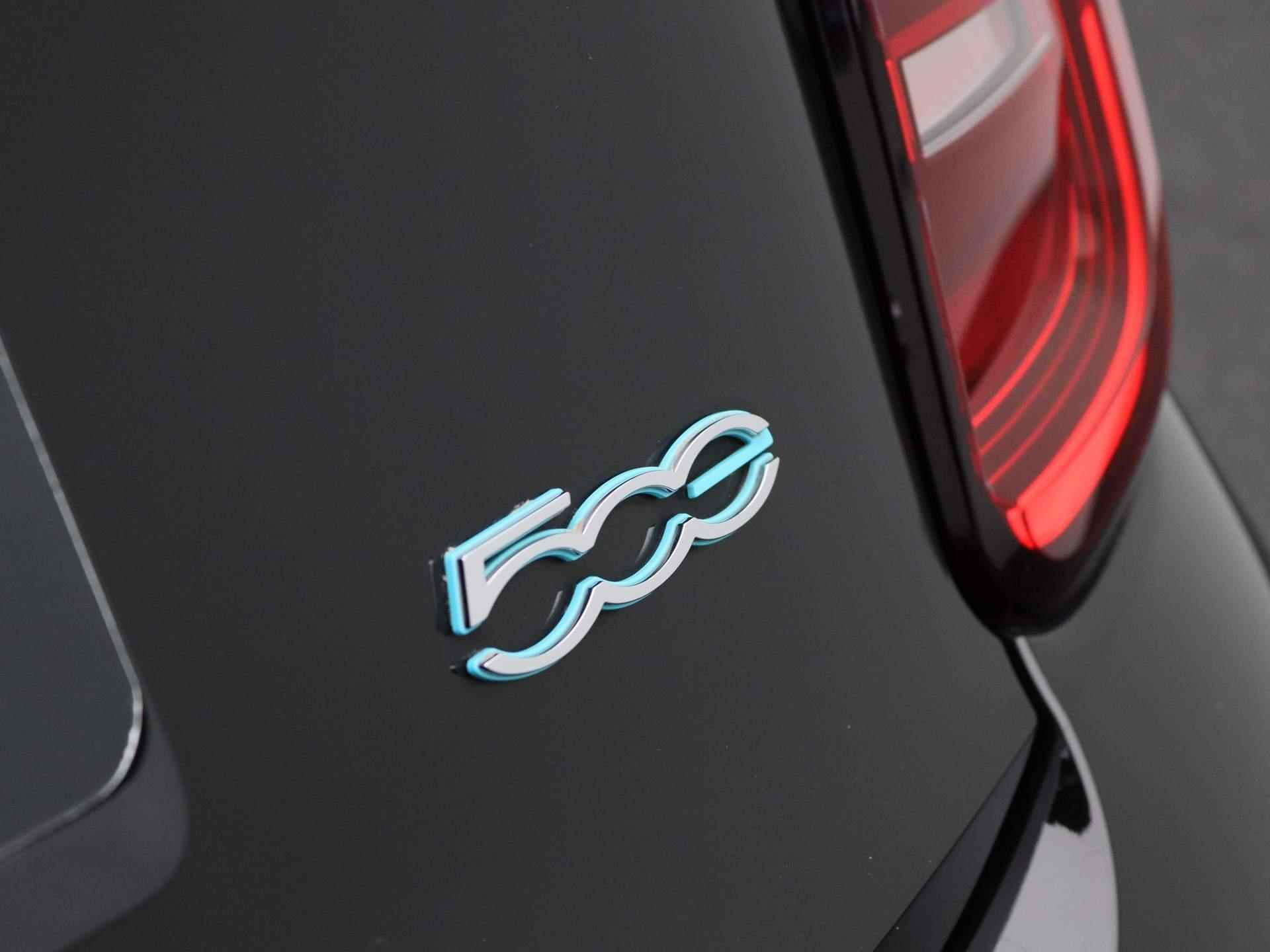 Fiat 500 Icon 42 kWh | Navigatie | Apple carplay/Android auto | Stoelverwarming | Achteruitrijcamera | €2000,- SEPP Subsidie! - 30/37