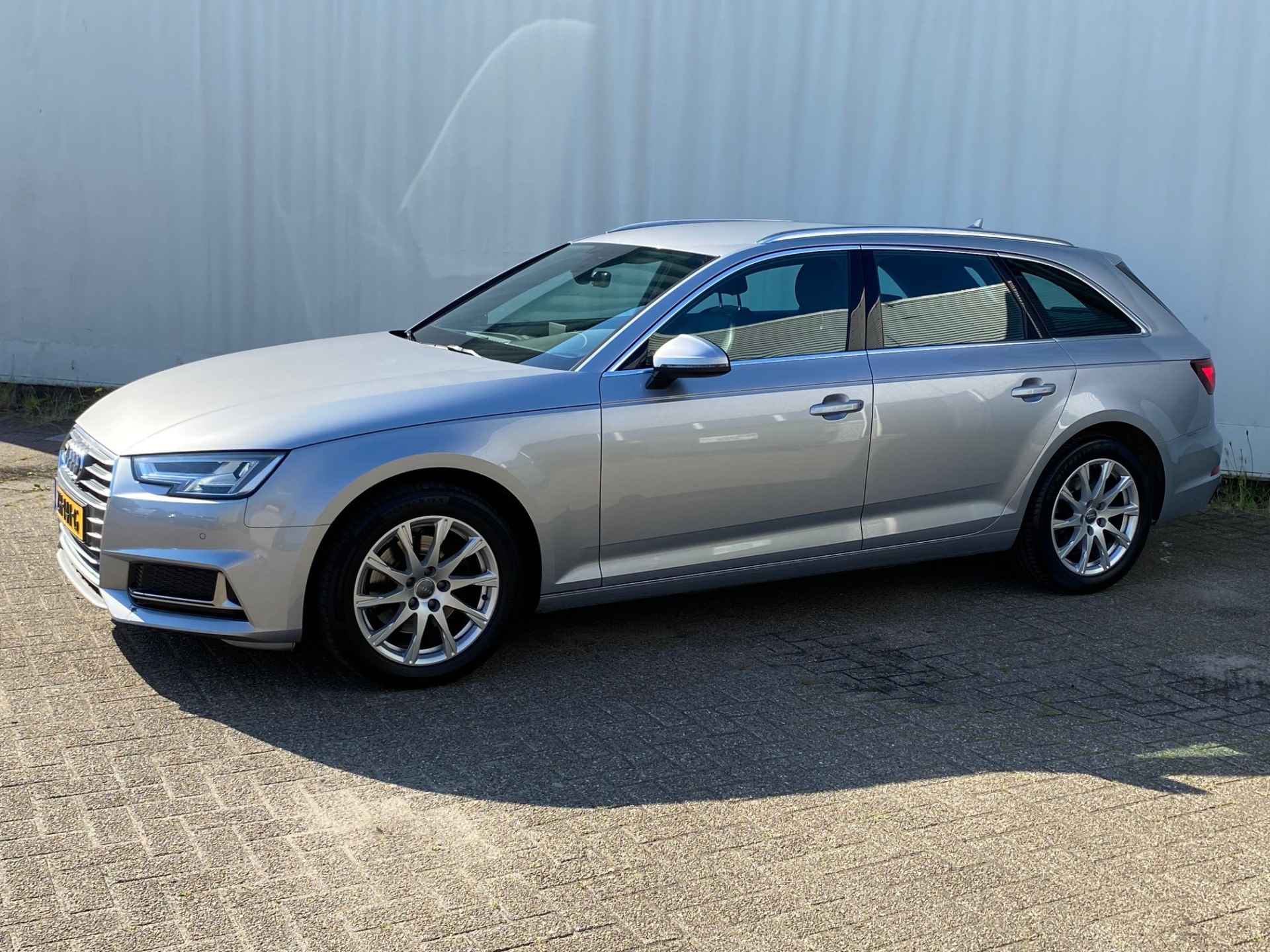 Audi A4 Avant 35 TFSI Sport Lease Edition / Leder - 3/22