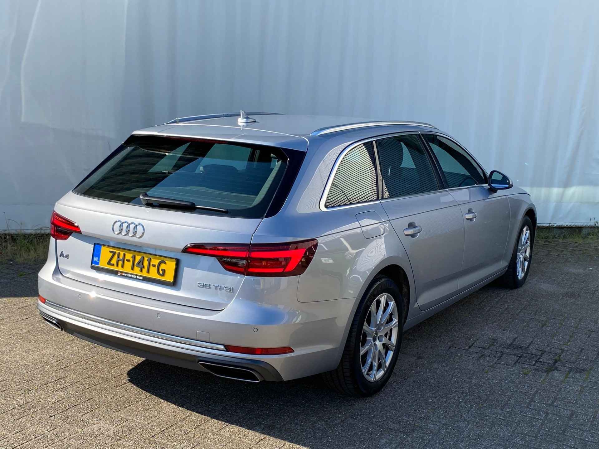 Audi A4 Avant 35 TFSI Sport Lease Edition / Leder - 6/22