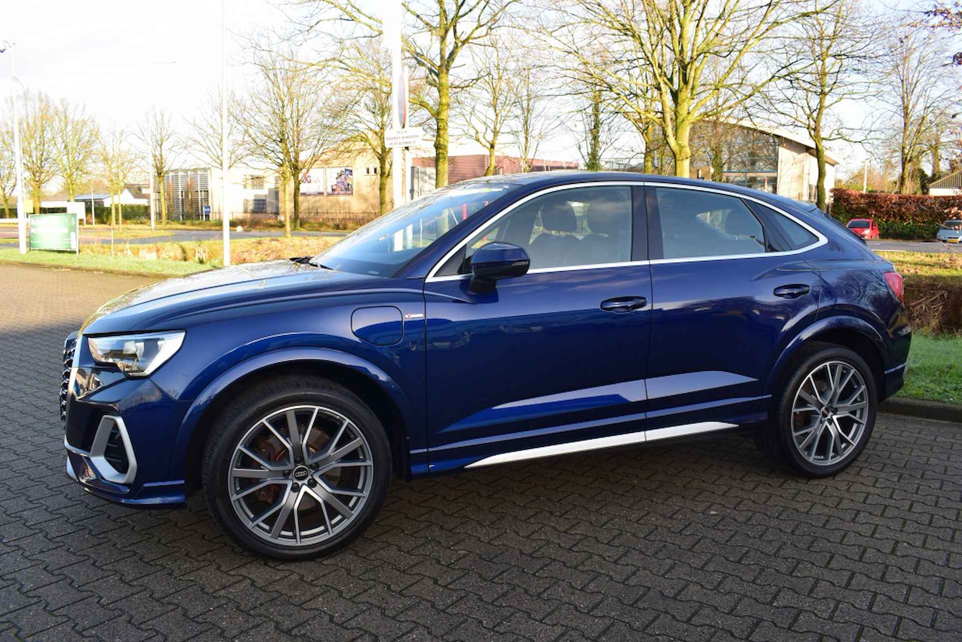 Audi Q3 Sportback 45 TFSI S-Line Plug-in Hybrid 245 PK | PANO | 20 INCH | RIJKLAAR - 2/28