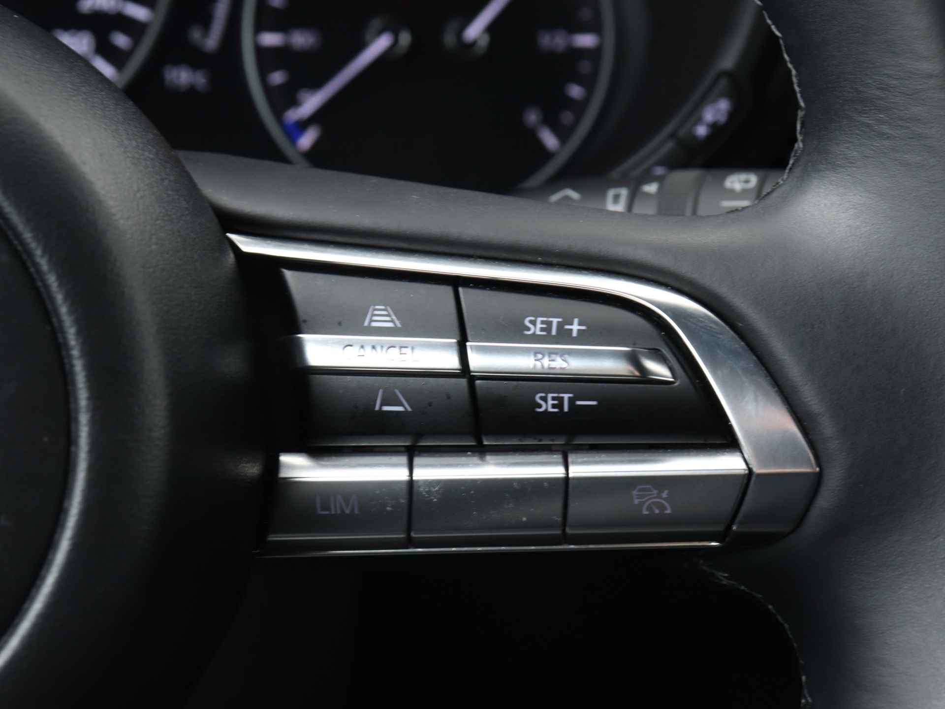 Mazda 3 2.0 e-SkyActiv-G M Hybrid 150 Homura | Stoelverwarming | Parkeersensoren | Camera | - 25/44