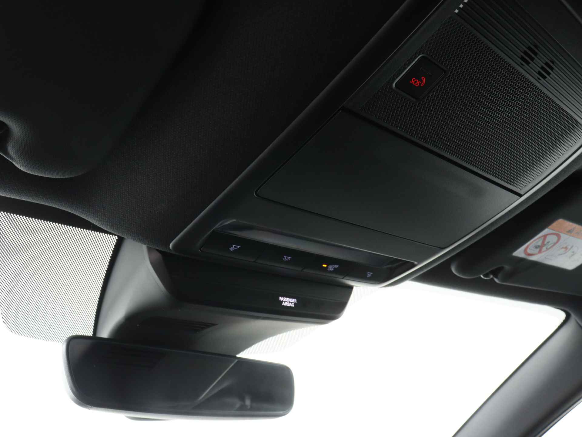 Mazda 3 2.0 e-SkyActiv-G M Hybrid 150 Homura | Stoelverwarming | Parkeersensoren | Camera | - 31/44