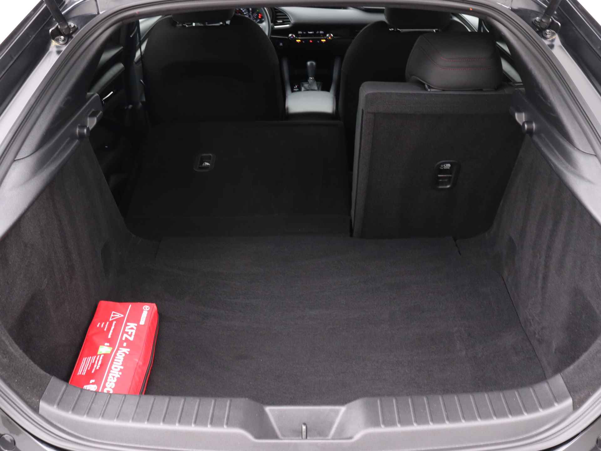 Mazda 3 2.0 e-SkyActiv-G M Hybrid 150 Homura | Stoelverwarming | Parkeersensoren | Camera | - 37/44