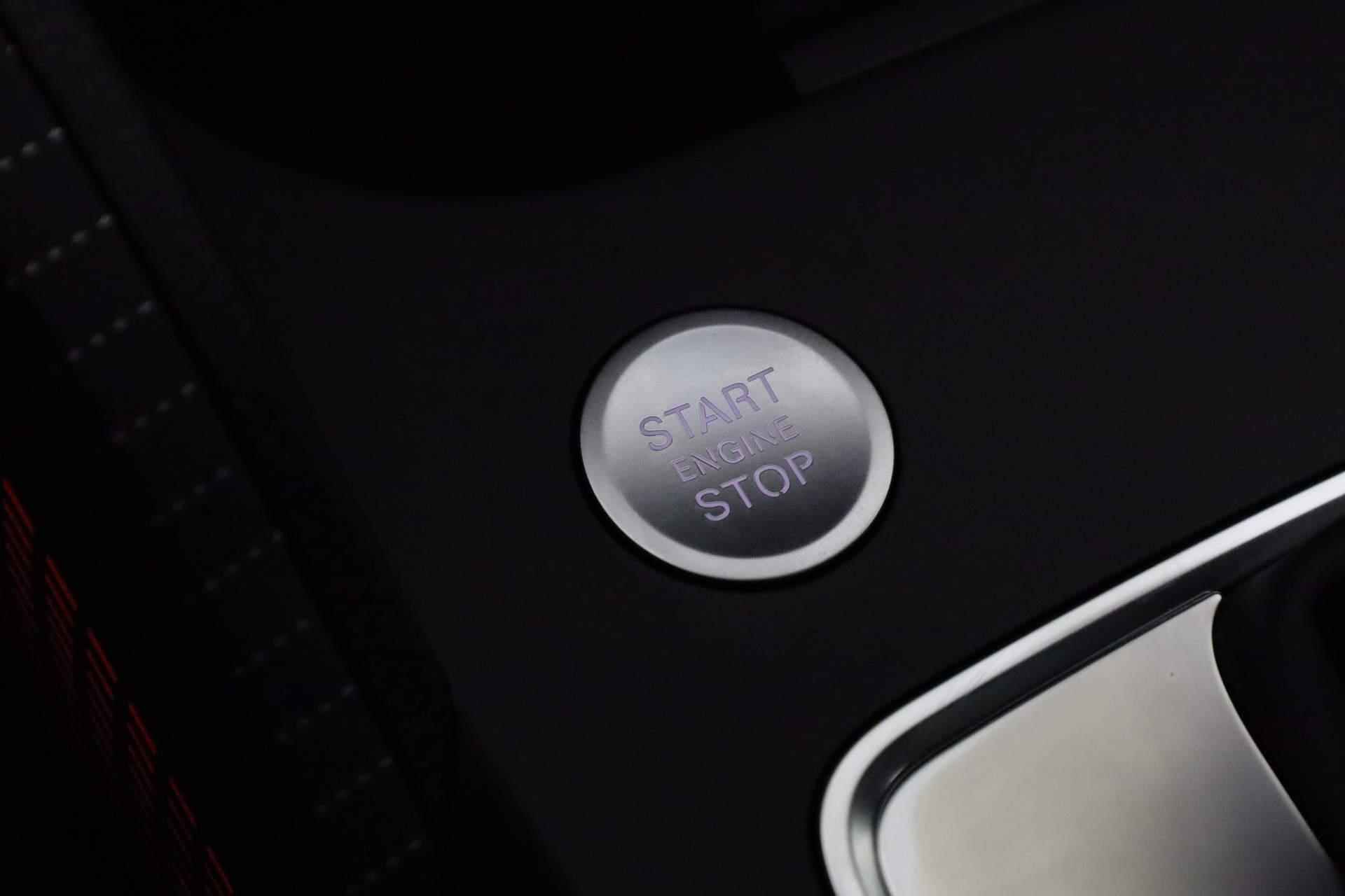 Audi Q2 S Edition 35 TFSI 150 pk | Glazen panoramadak | Assistentiepakket Parking | Comfortsleutel | - 10/41
