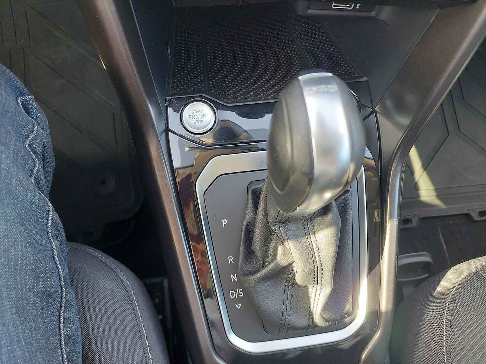 Volkswagen T-Roc 1.5 DSG R-Line Panoramadak Virtual Cockpit - 22/44