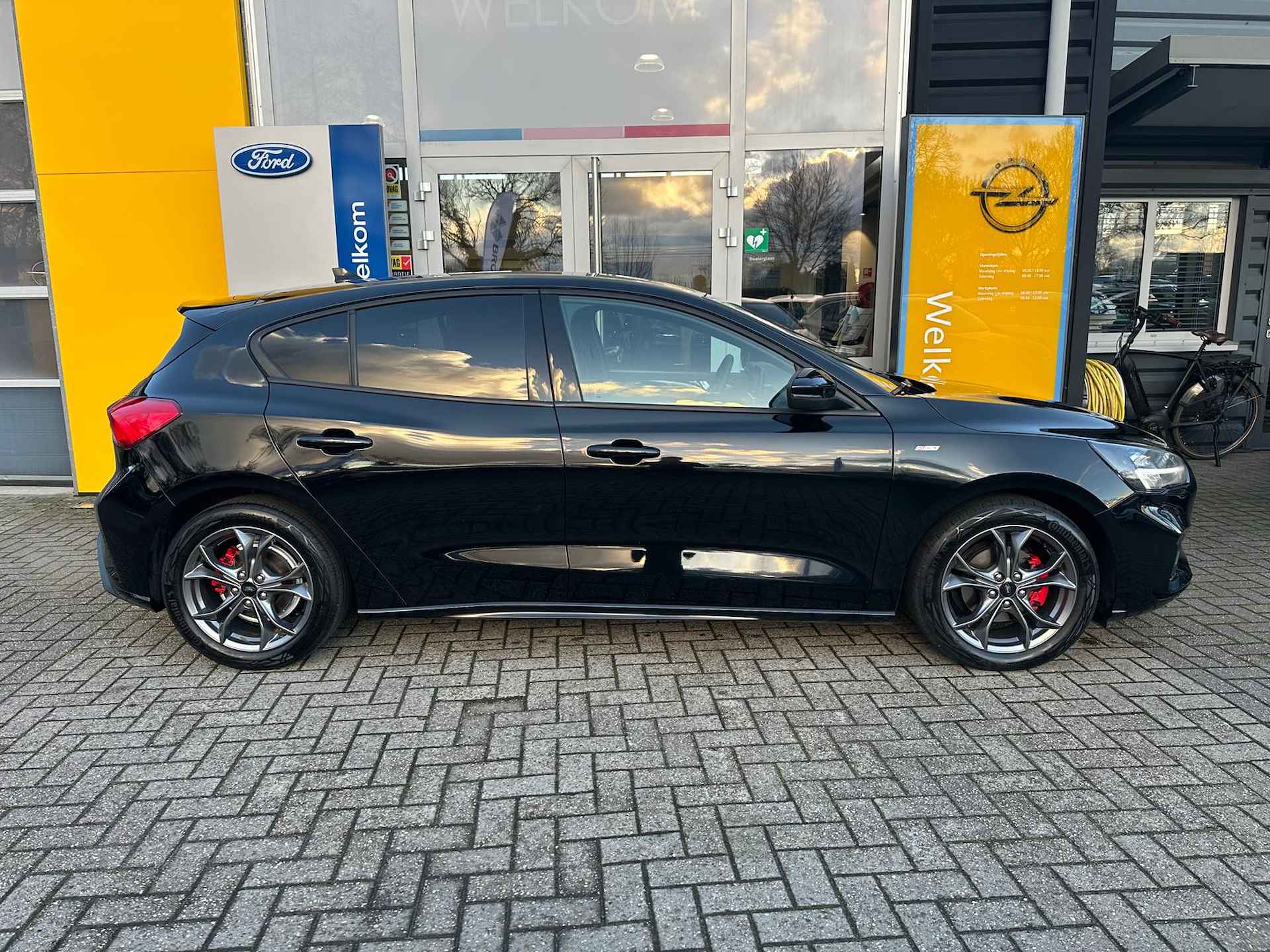 Ford Focus 1.0 Hybrid 155PK ST Line-X | NAVIGATIE| ADAPTIVE CRUISE CONTROL| CAMERA| PARKEERSENSOREN V+A| KEYLESS ENTRY & START - 8/35