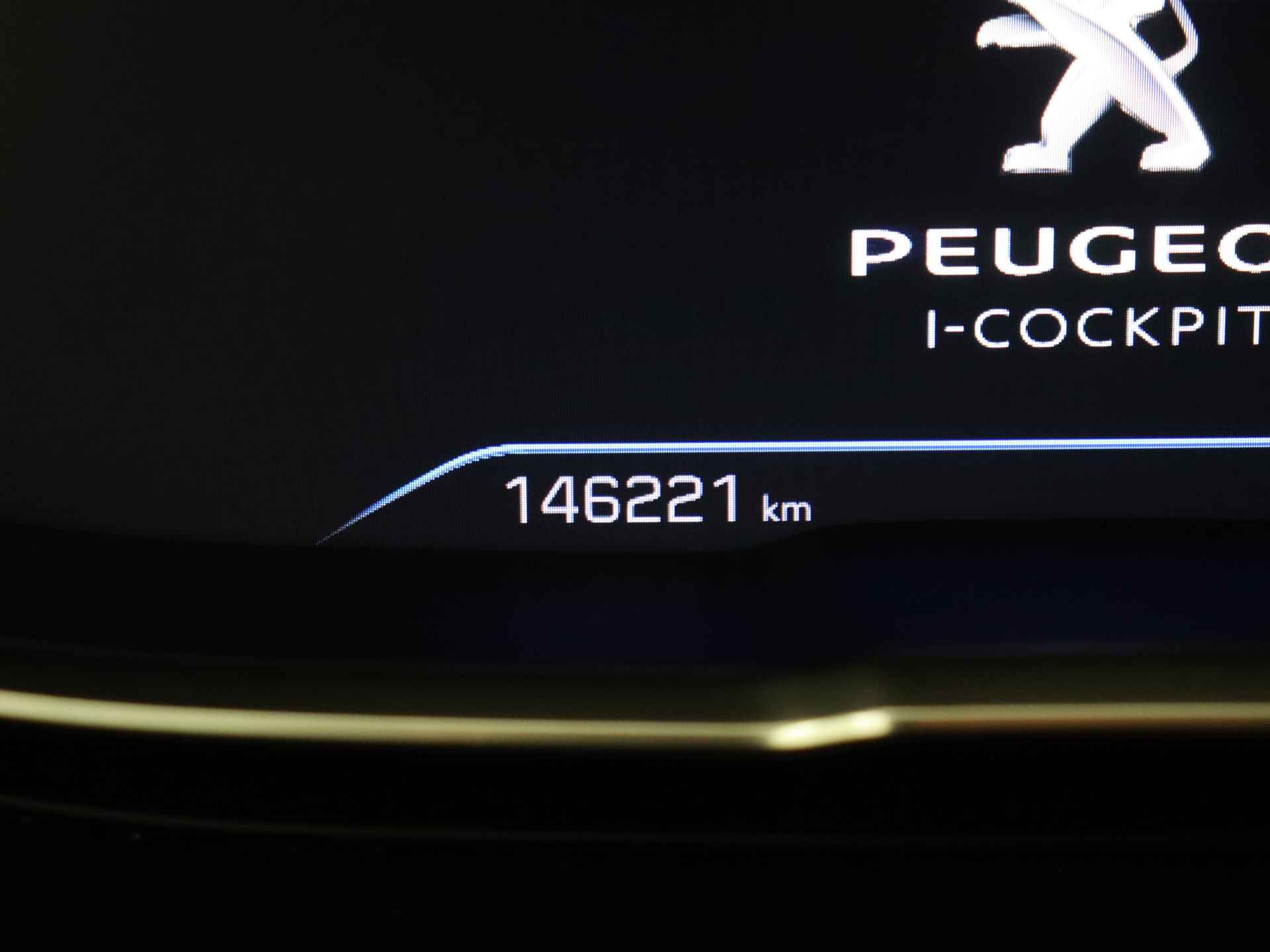 Peugeot 5008 1.2 PureTech 130PK Blue Lease Executive Automaat | Navigatie | Camera | 7-Zits | - 9/40