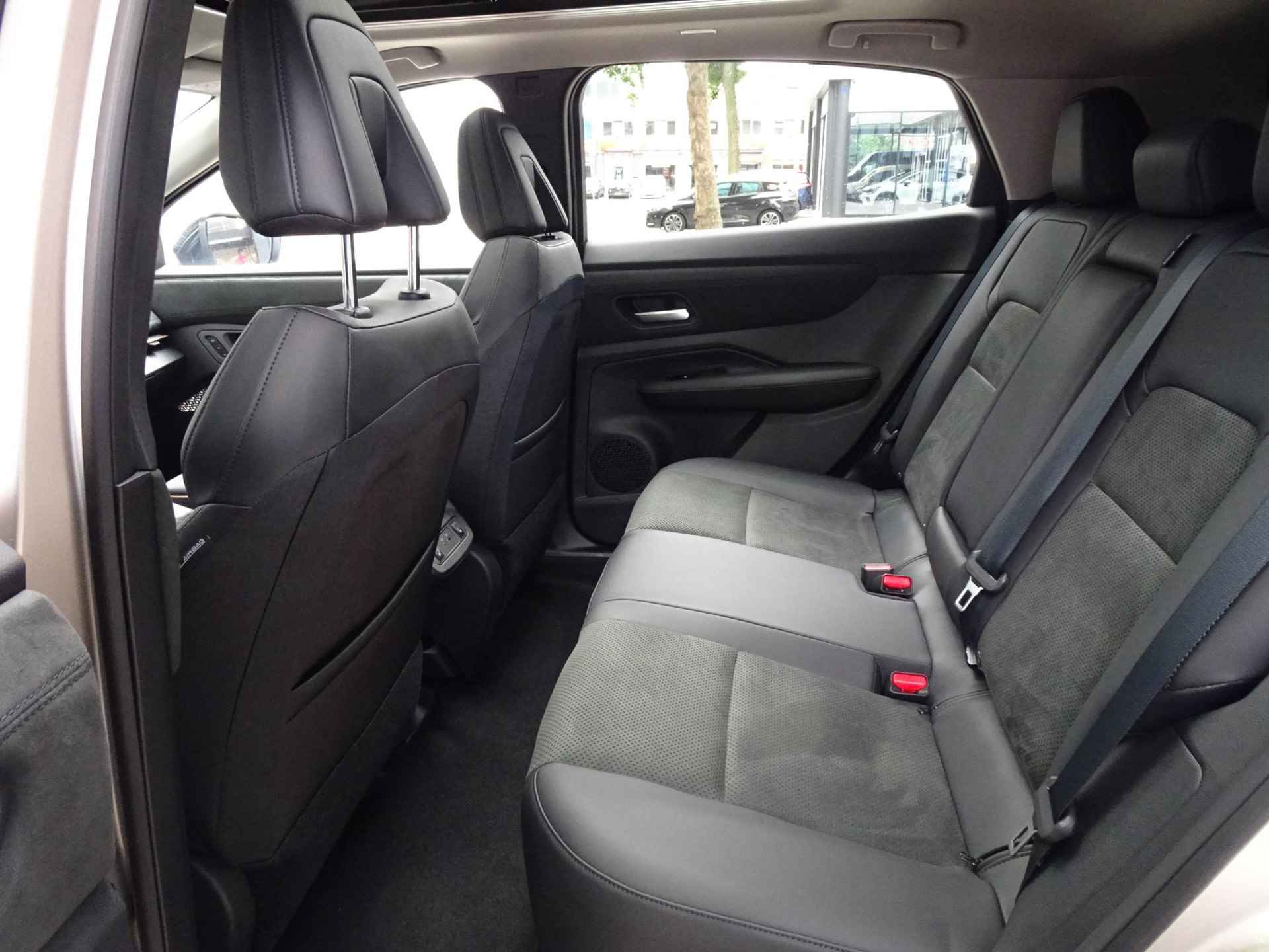 Nissan Ariya Advantage Edition Plus 91 kWh | Leder/alcantara bekleding | Pro-Pilot | - 13/36