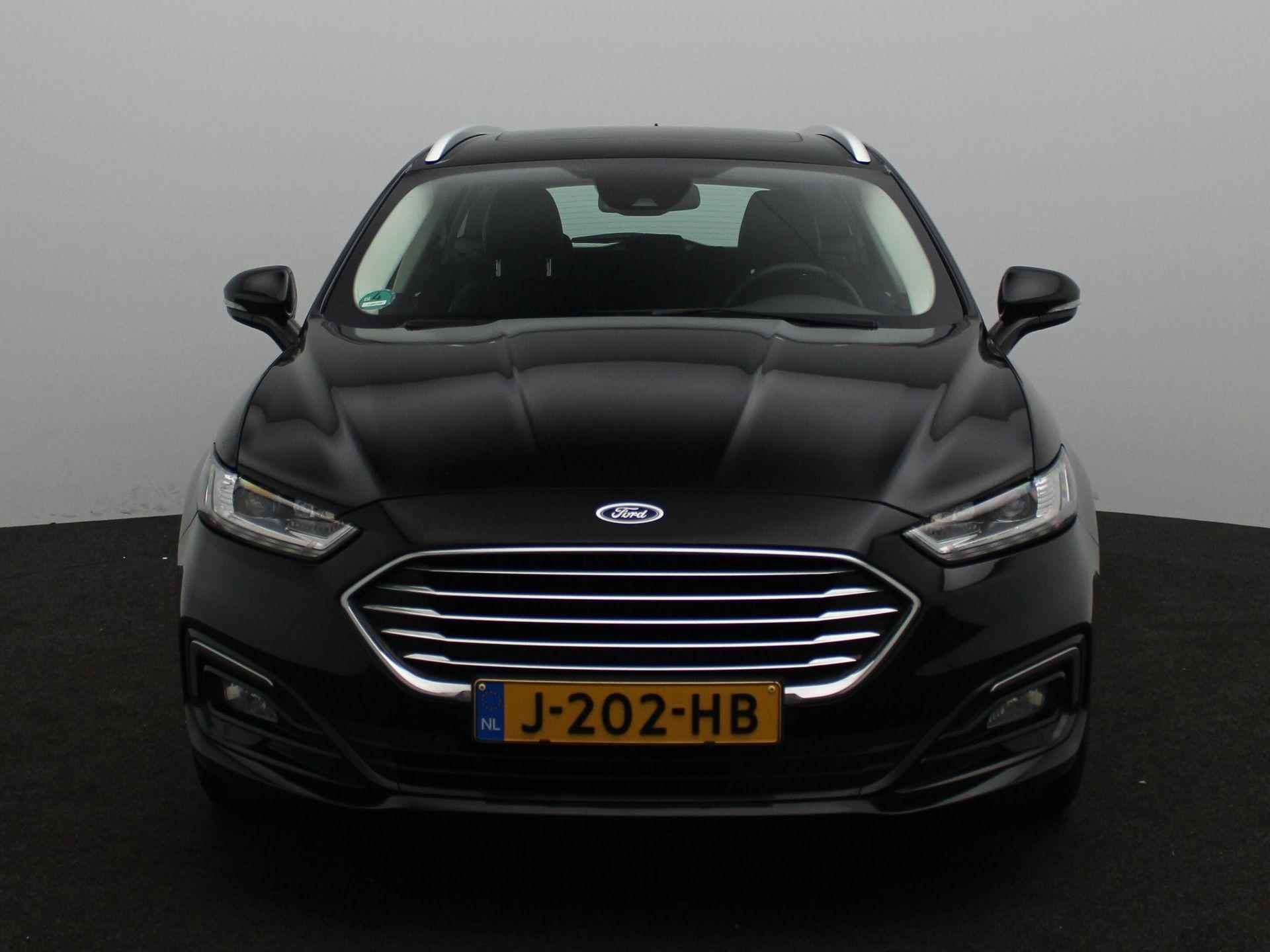 Ford Mondeo Wagon 2.0 IVCT HEV Titanium | Navigatie | Adaptive cruise | Panoramadak | Trekhaak | Leder - 4/31