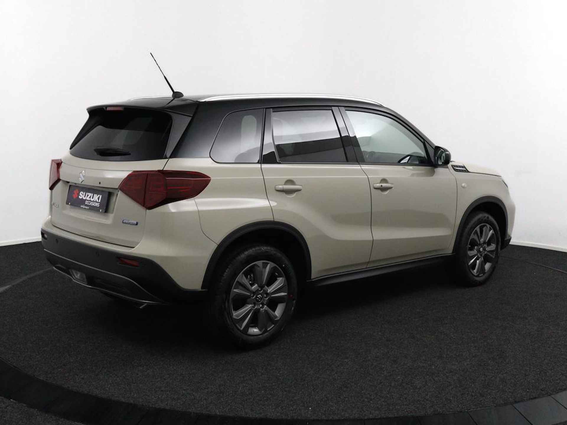 Suzuki Vitara 1.4 Boosterjet Select Smart Hybrid | Nieuwe Auto | Keyless Entry | Parkeersensoren Achter | 6 Jaar Garantie | Navigatie | - 3/36