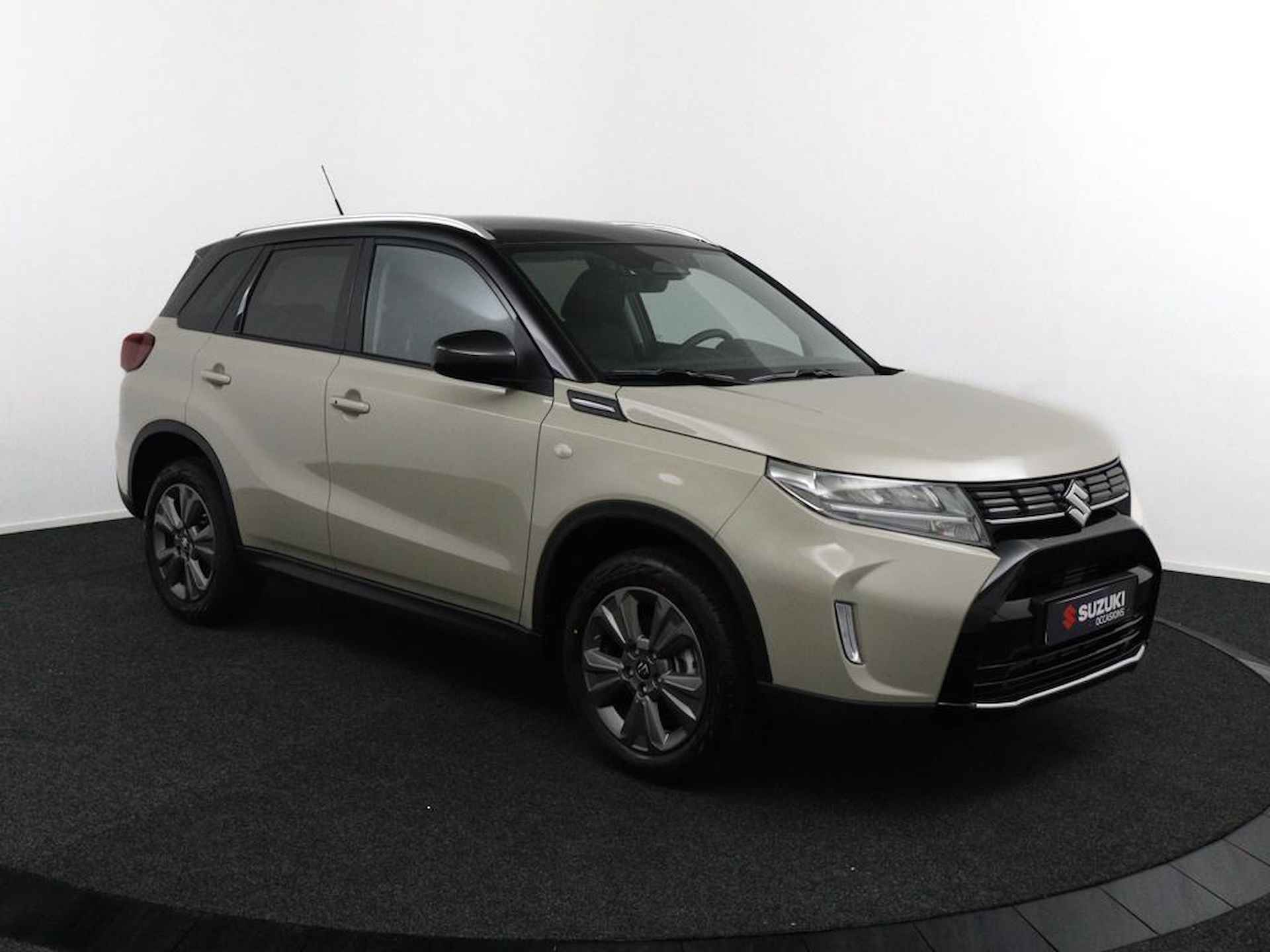 Suzuki Vitara 1.4 Boosterjet Select Smart Hybrid | Nieuwe Auto | Keyless Entry | Parkeersensoren Achter | 6 Jaar Garantie | Navigatie | - 4/36