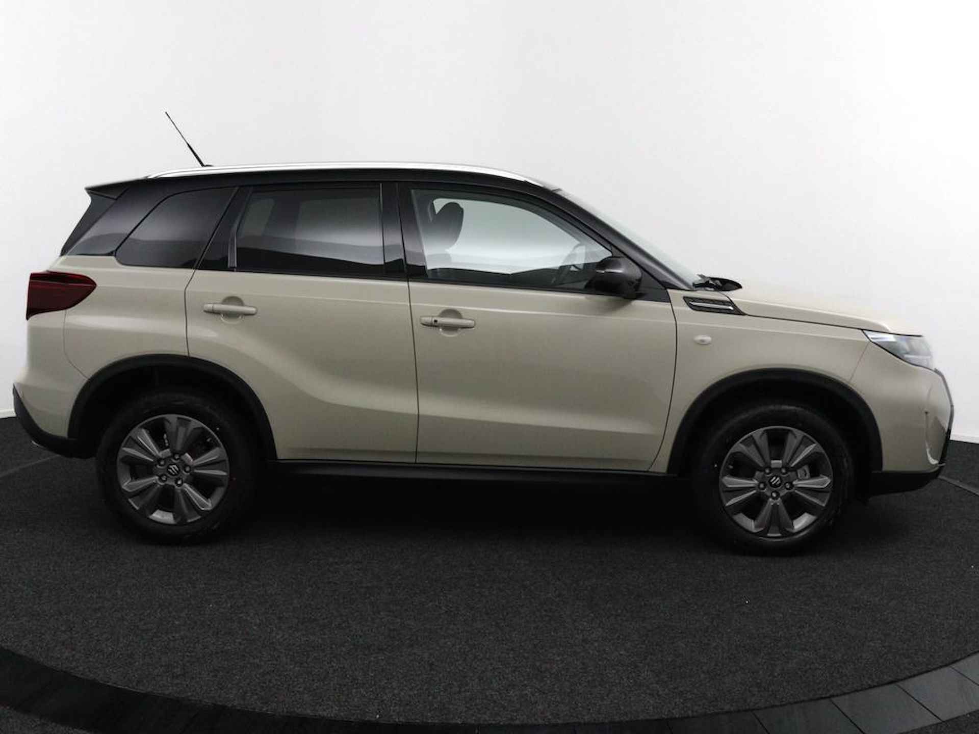 Suzuki Vitara 1.4 Boosterjet Select Smart Hybrid | Nieuwe Auto | Keyless Entry | Parkeersensoren Achter | 6 Jaar Garantie | Navigatie | - 7/36