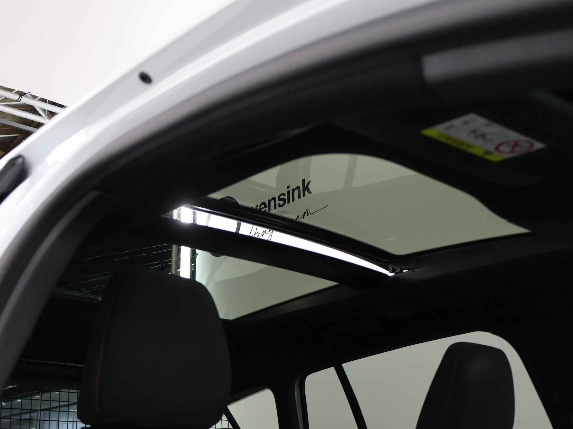 Ford Focus Wagon 1.0 EcoBoost ST Line Business | Panoramadak | Full LED koplampen | Adaptive Cruise Control | Winterpack | - 31/44